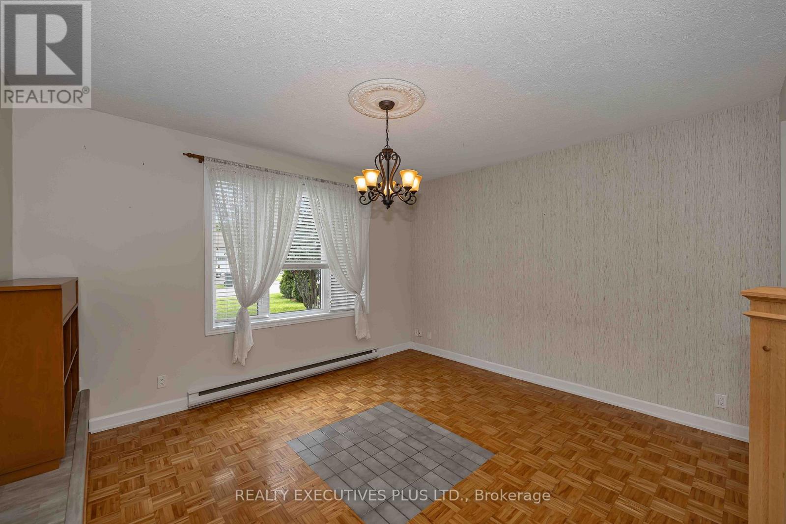 366 CHARRON STREET - Image 7