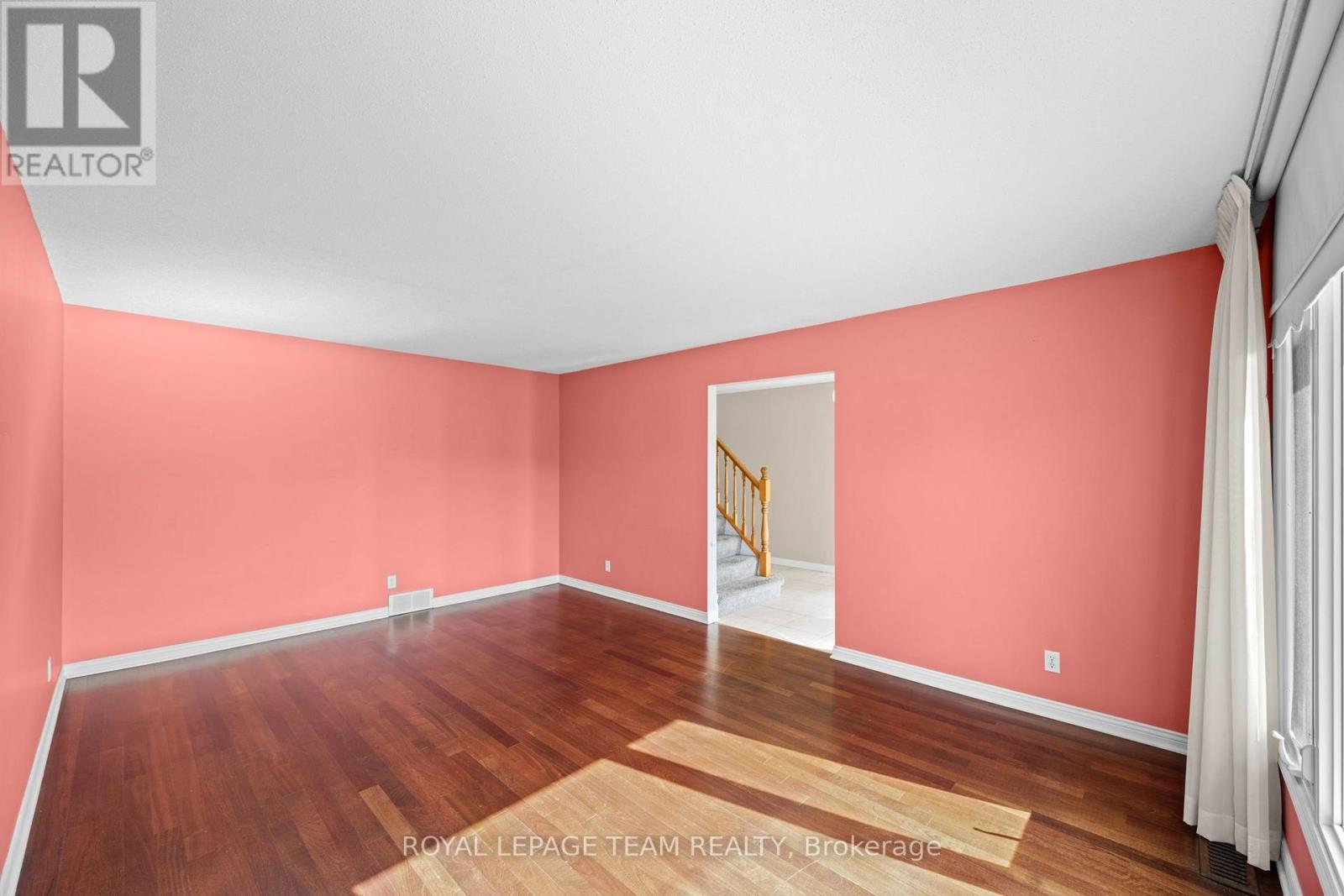 4 Bed, 4 Bath House for Sale in Ottawa – 22 MARKHAM AVENUE, Ottawa – MLS# X13633064 - Image 9