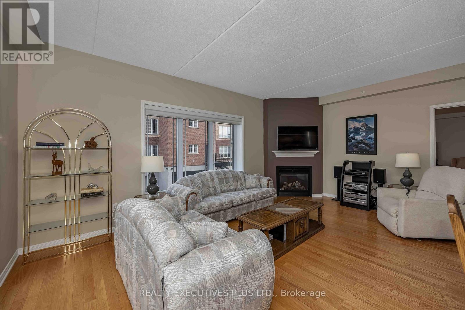 #103 2376 ALBERT STREET - 13