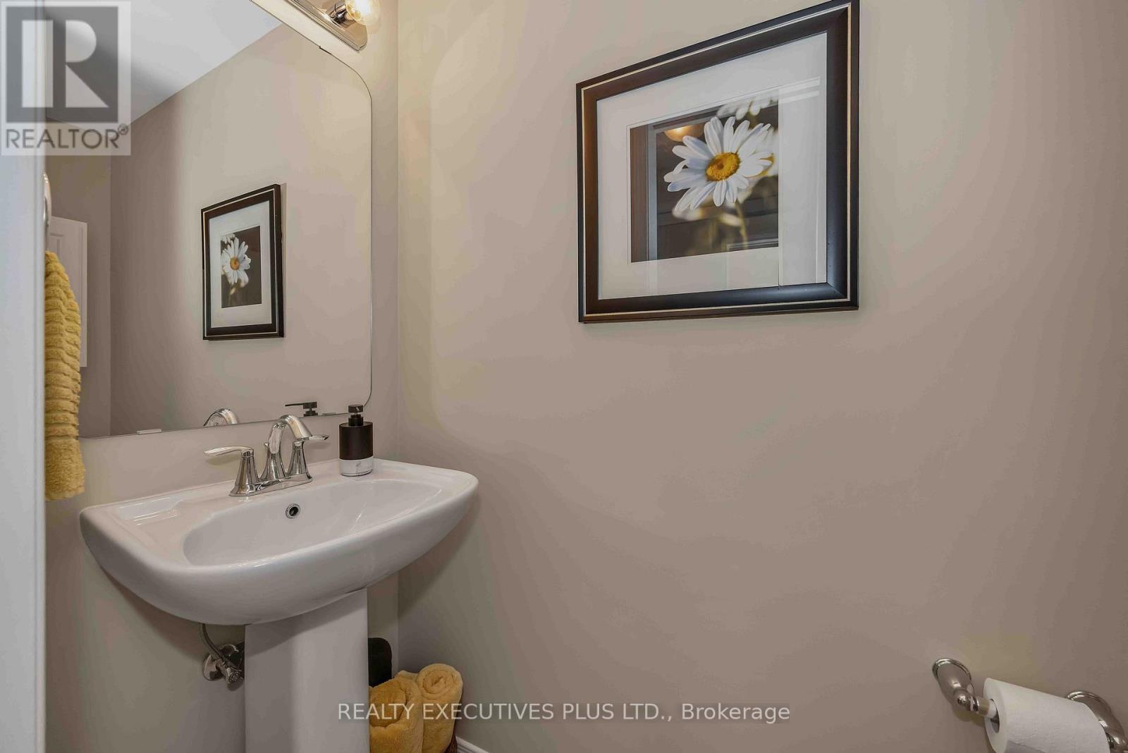 #103 2376 ALBERT STREET - 21