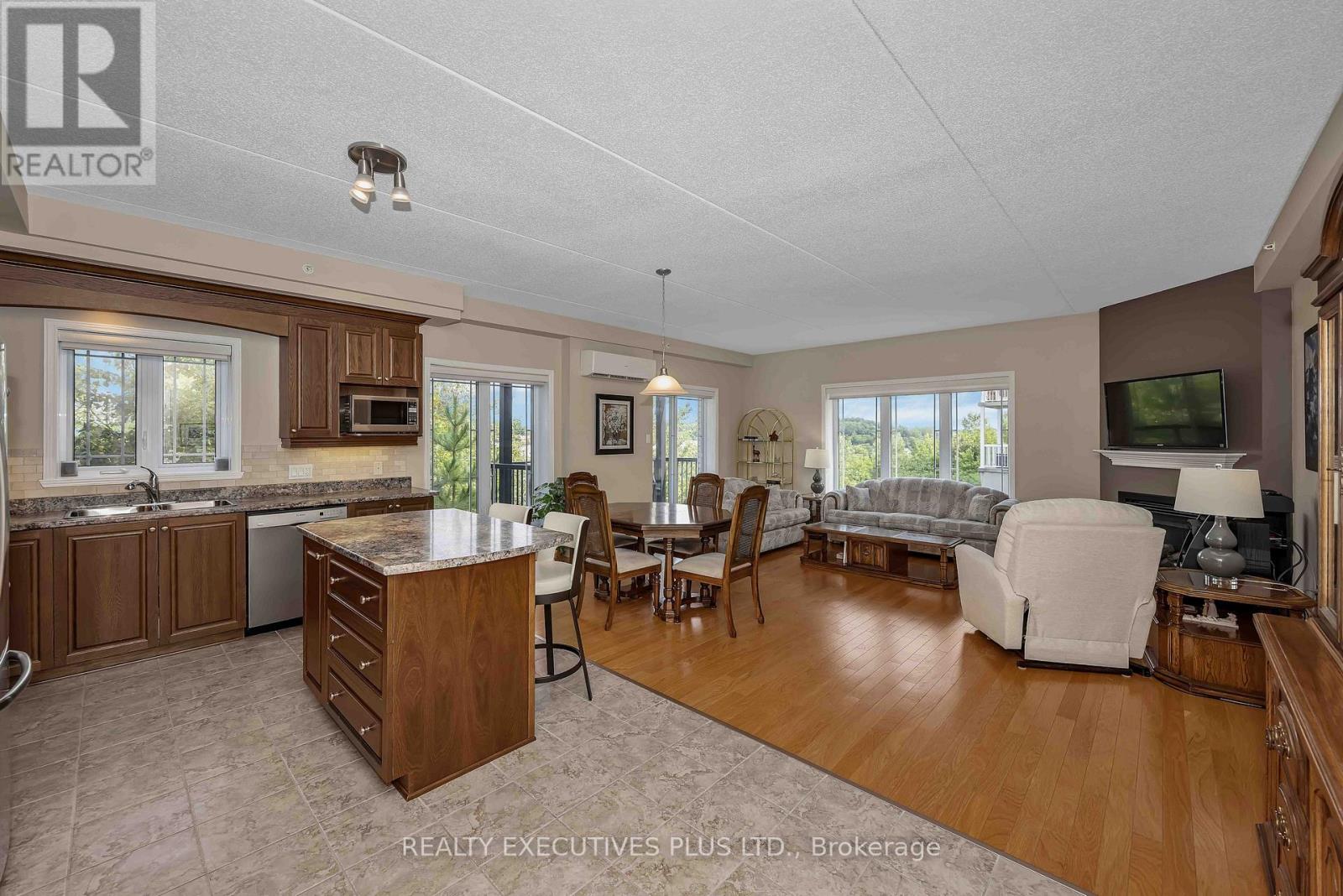 #103 2376 ALBERT STREET - 6