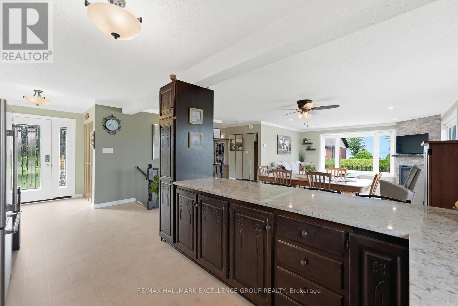 2570 WOODS STREET - Image 18
