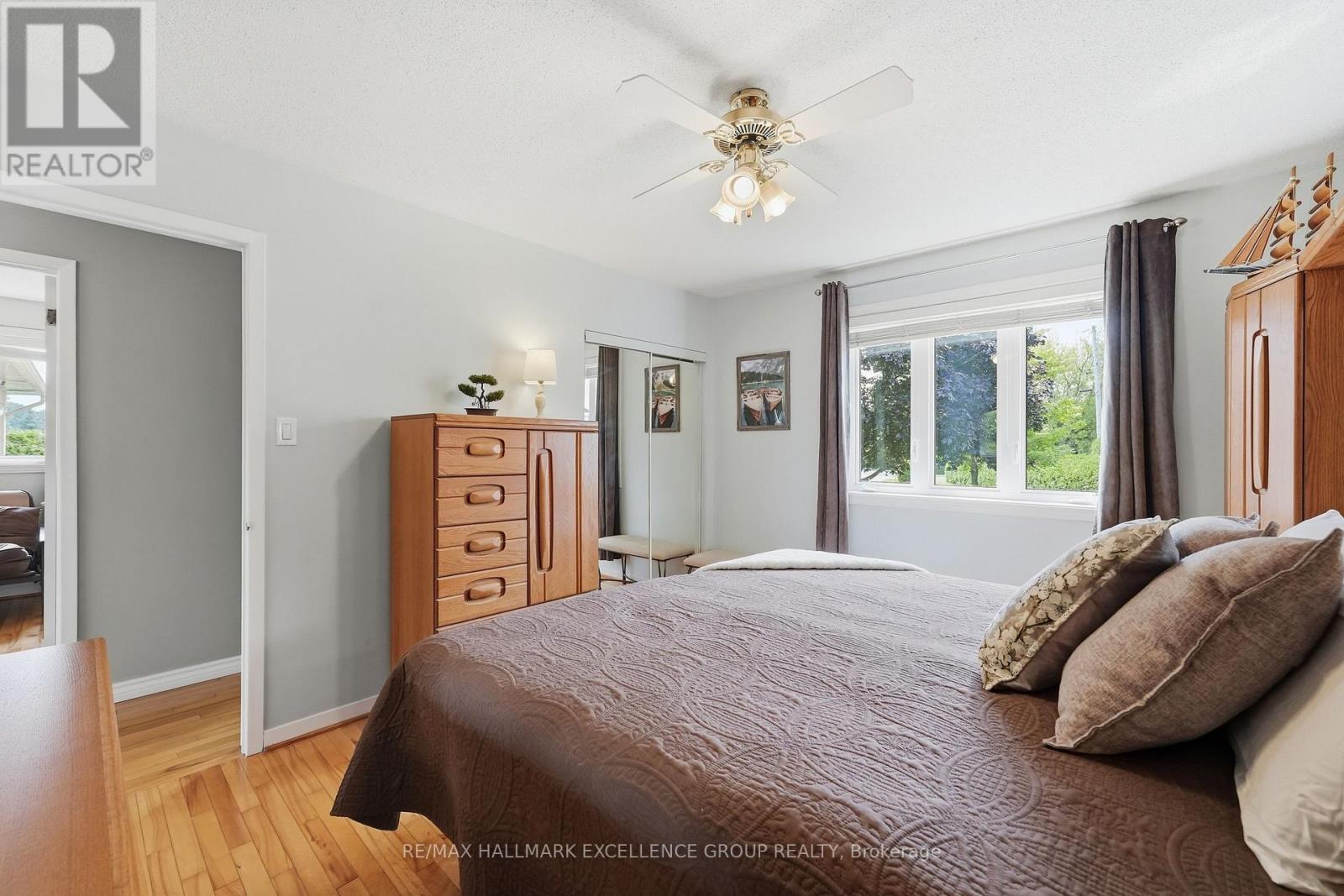 2570 WOODS STREET - Image 21