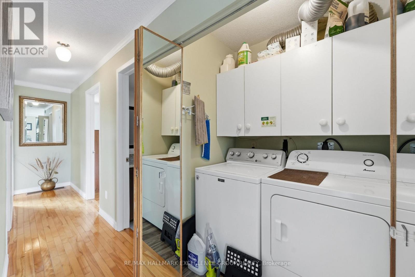 2570 WOODS STREET - Image 28