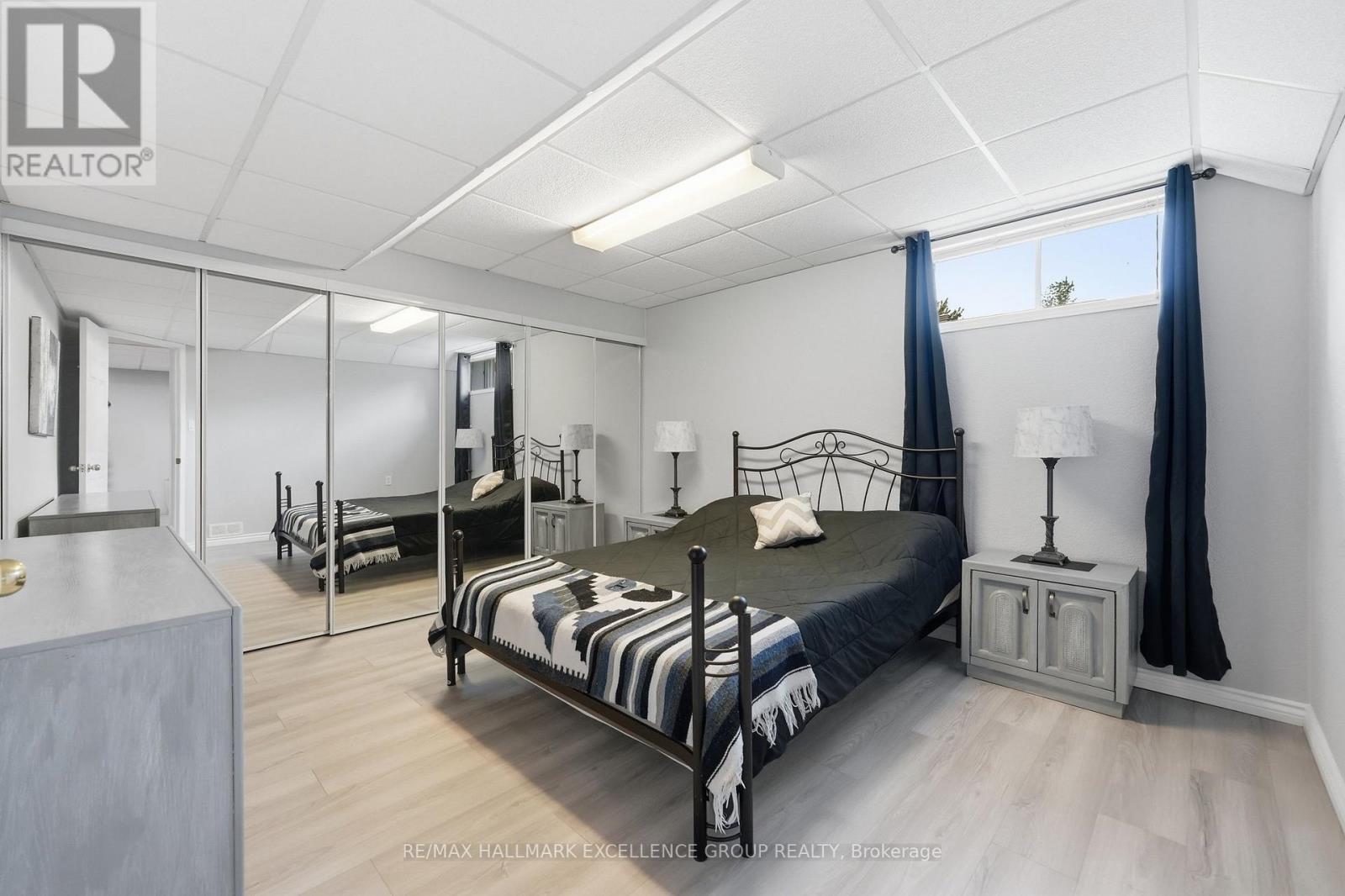 2570 WOODS STREET - Image 33