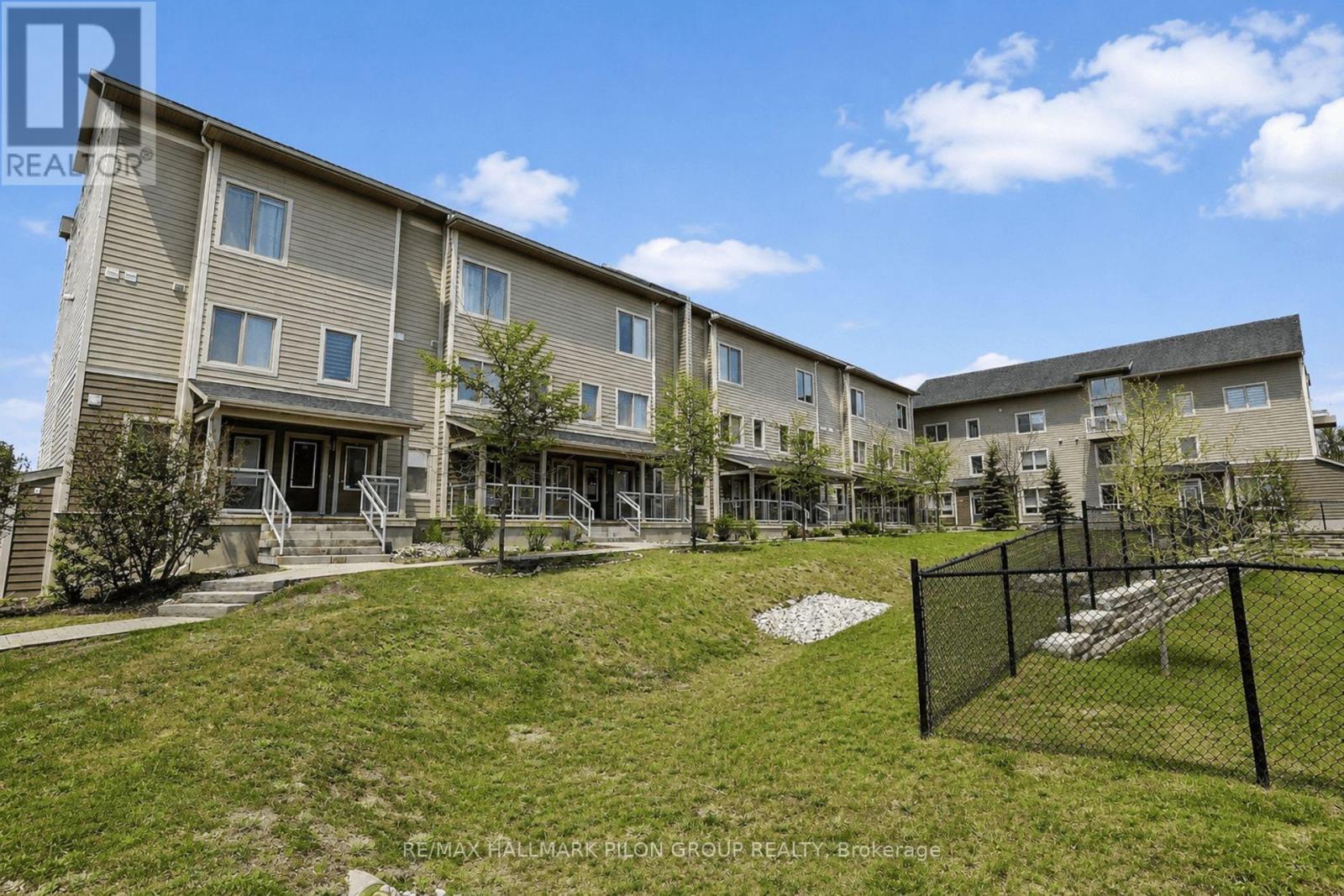 1 Bed, 1 Bath House for Sale in Ottawa – 44 MEACH PRIVATE, Ottawa – MLS# X13633182 - Image 21