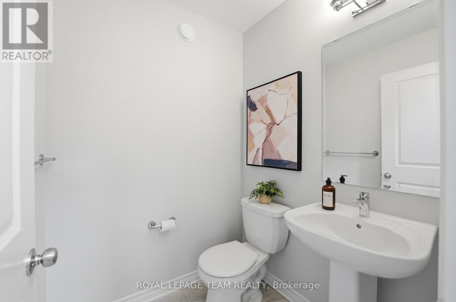 3 Bed, 3 Bath House for Sale in Ottawa – 715 MAVERICK CRESCENT, Ottawa – MLS# X13633216 - Image 22