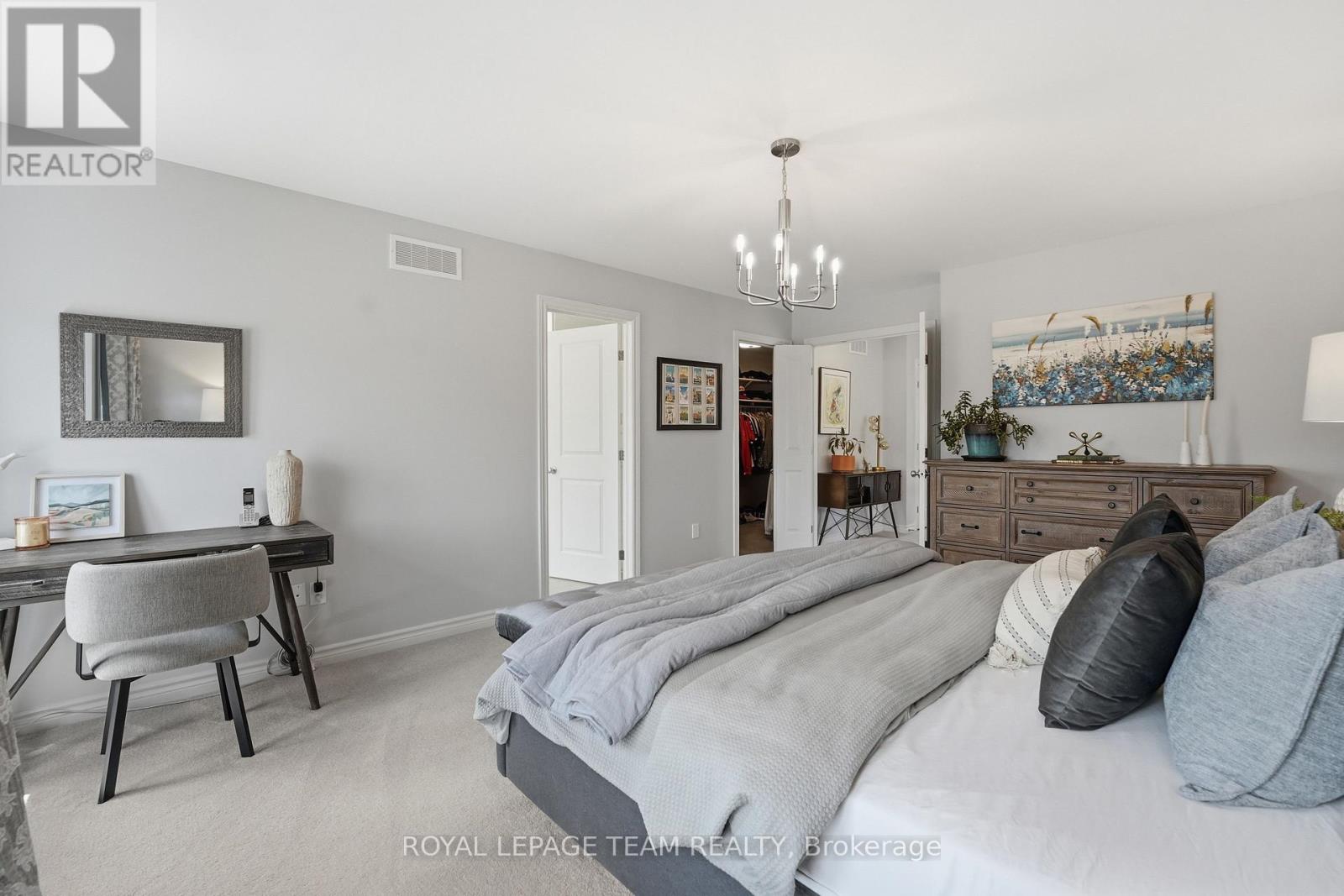 3 Bed, 3 Bath House for Sale in Ottawa – 715 MAVERICK CRESCENT, Ottawa – MLS# X13633216 - Image 25