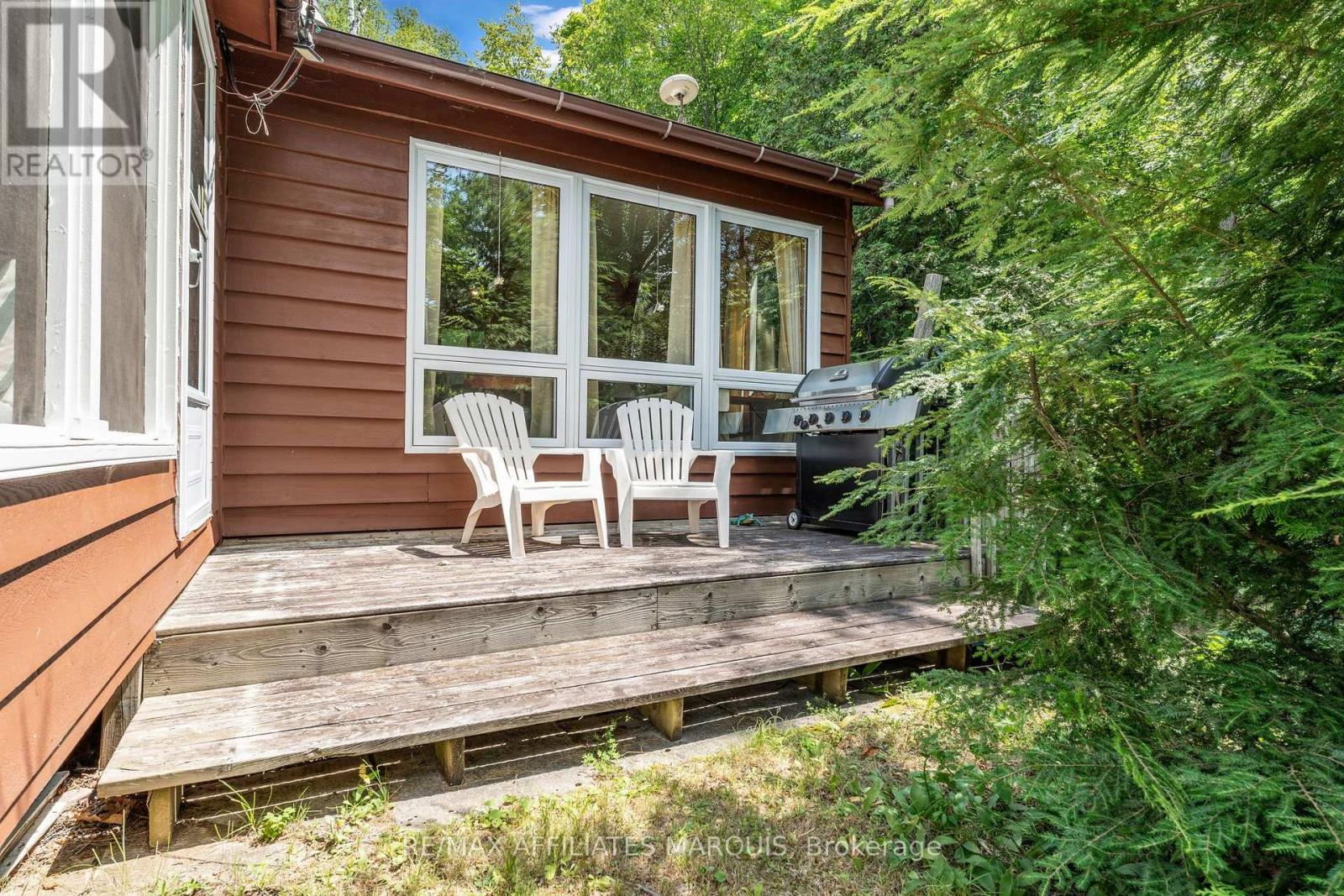 1015 PENYCK  LAKE LANE - Image 26