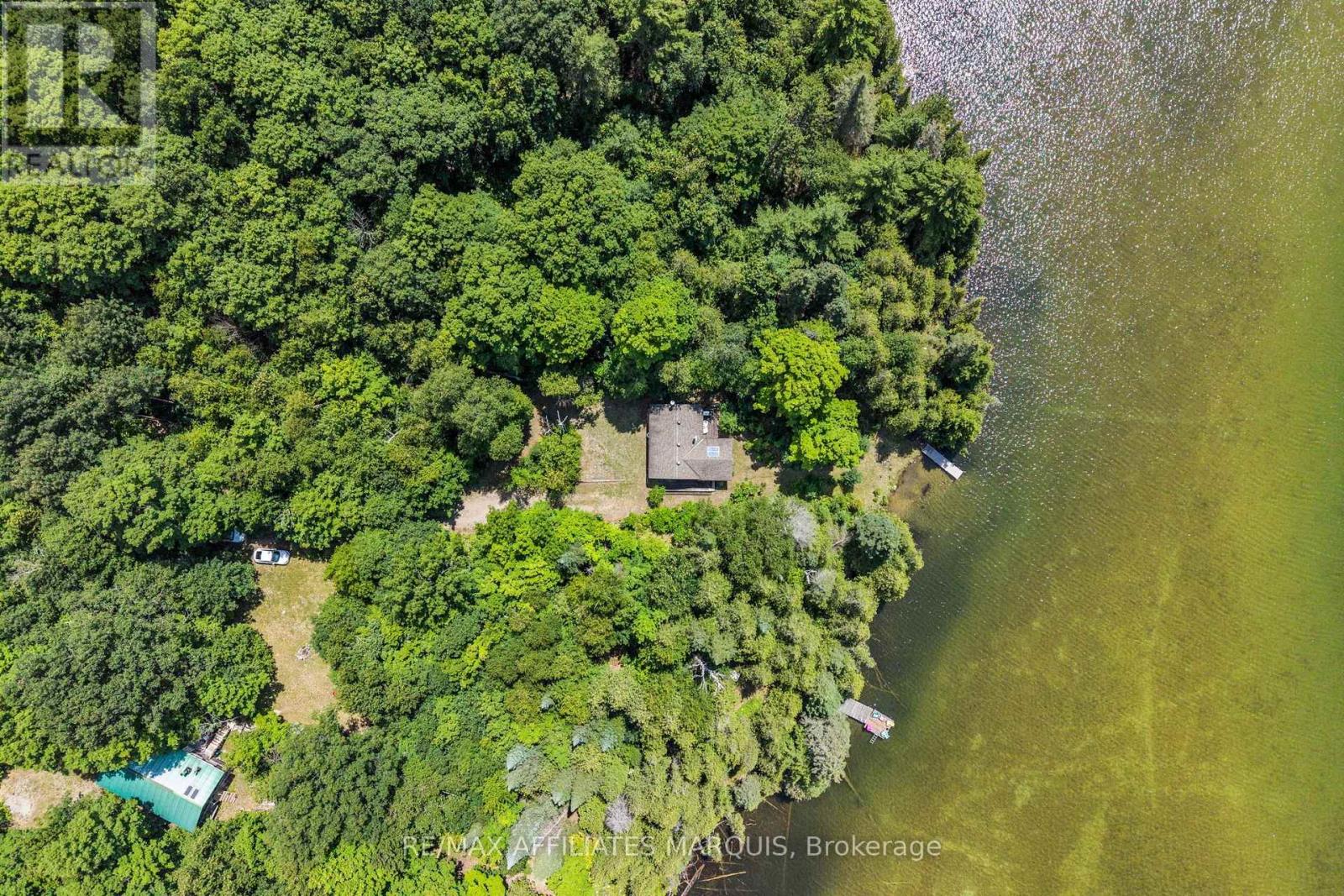 1015 PENYCK  LAKE LANE - Image 32