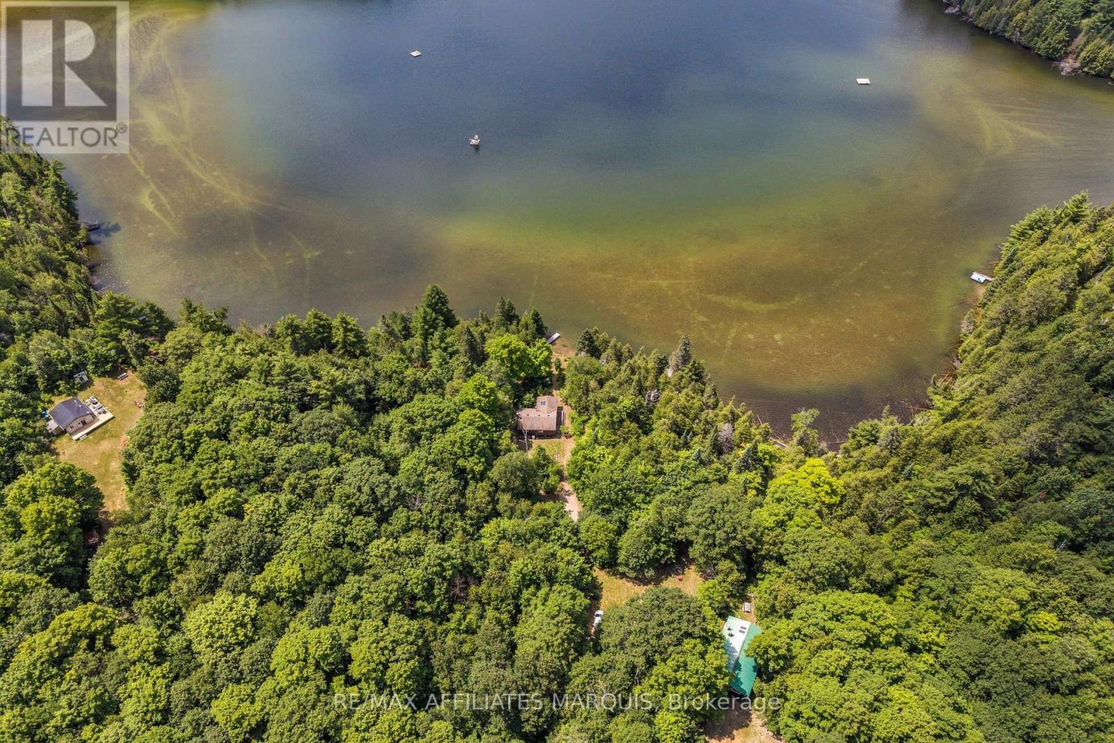 1015 PENYCK  LAKE LANE - Image 35