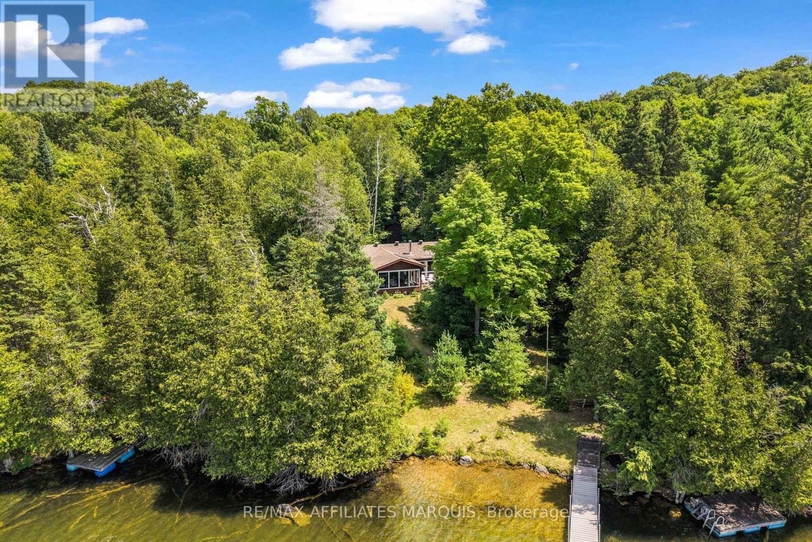 1015 PENYCK  LAKE LANE - Image 37