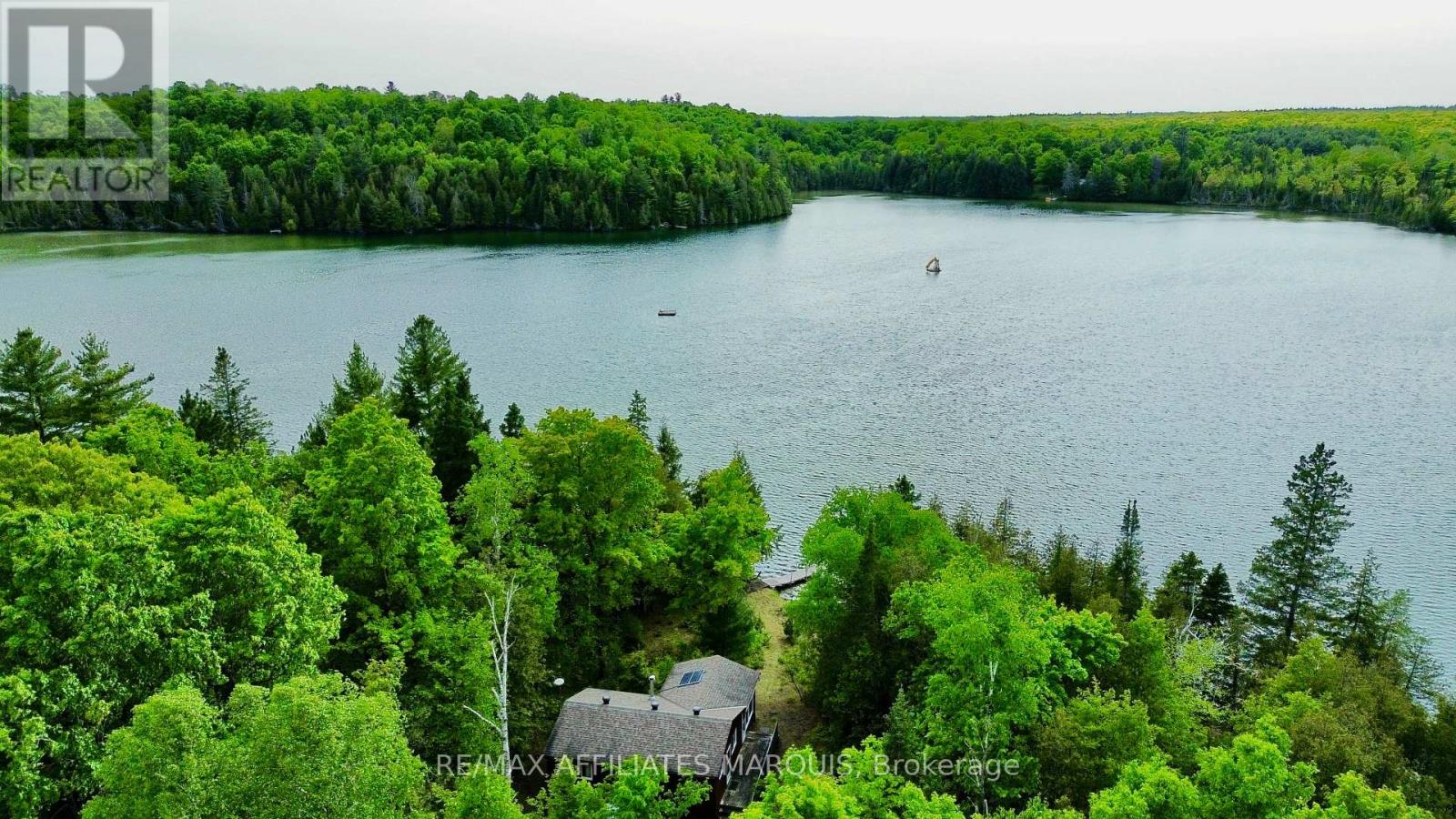 1015 PENYCK  LAKE LANE - Image 39