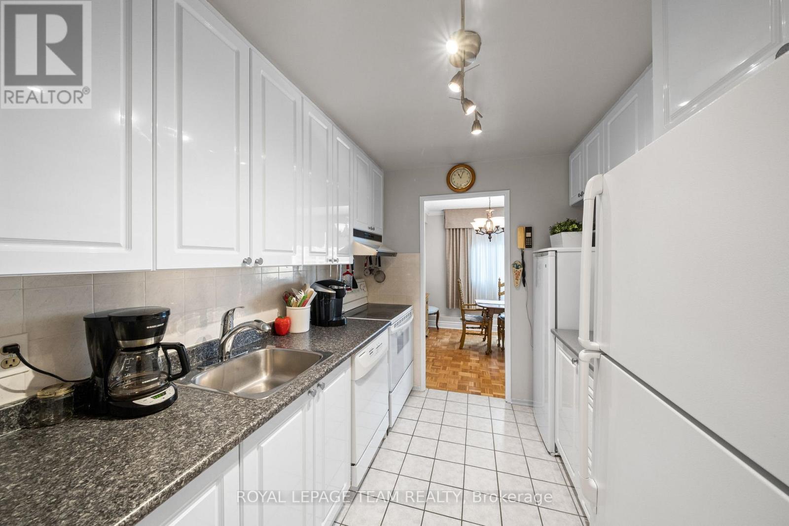 3 Bed, 2 Bath House for Sale in Ottawa – 1010 – 2625 REGINA STREET, Ottawa – MLS# X13633270 - Image 13