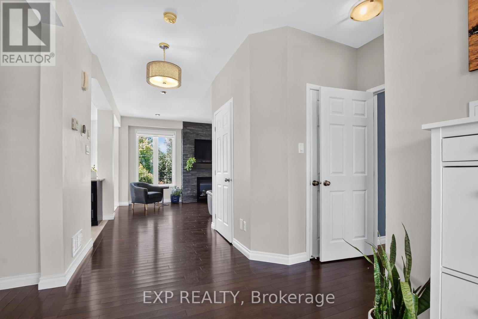 36 WHITE TAIL DRIVE - Image 5