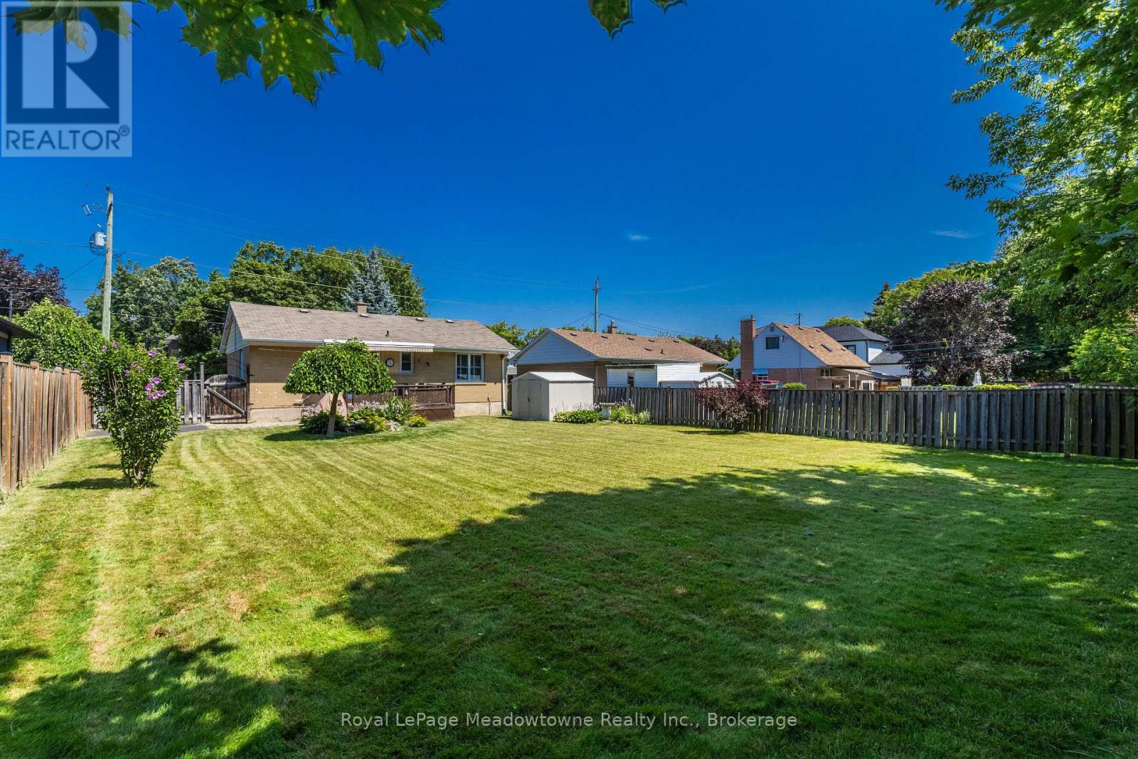 228 BELL STREET - Image 30