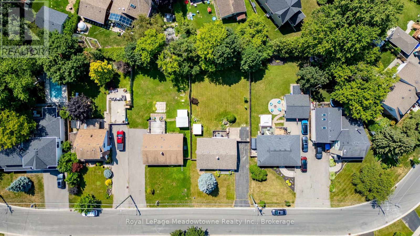 228 BELL STREET - 46
