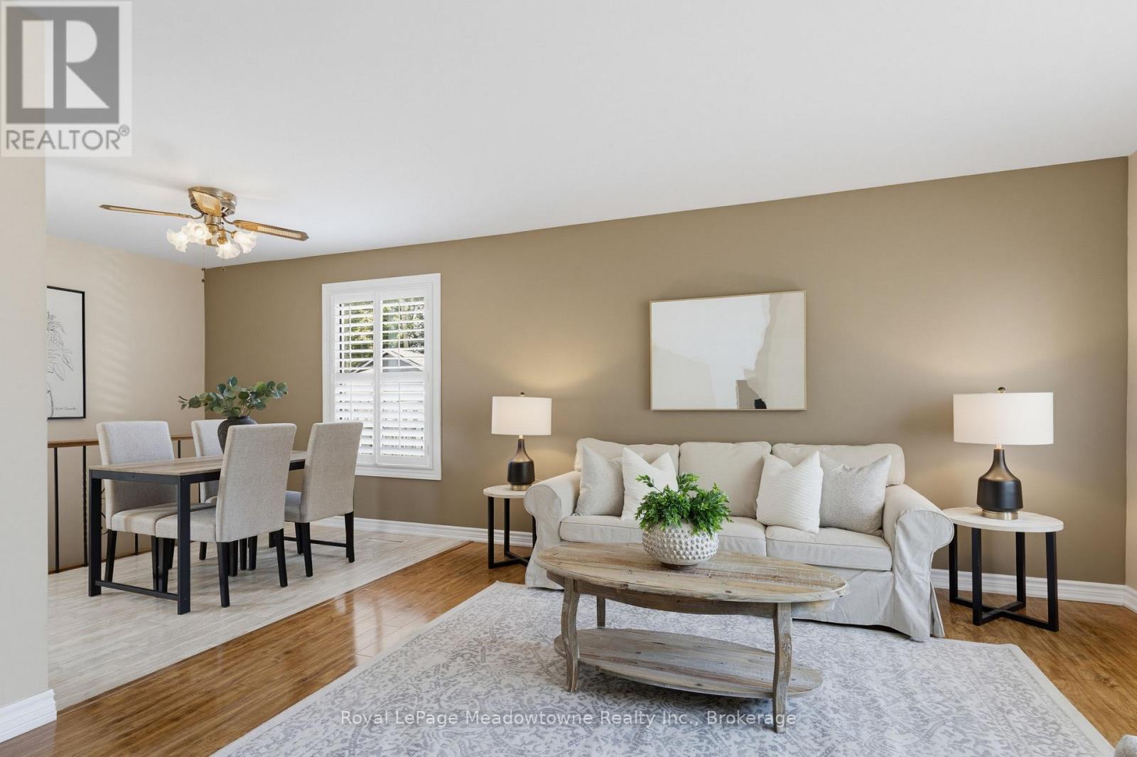 228 BELL STREET - 5