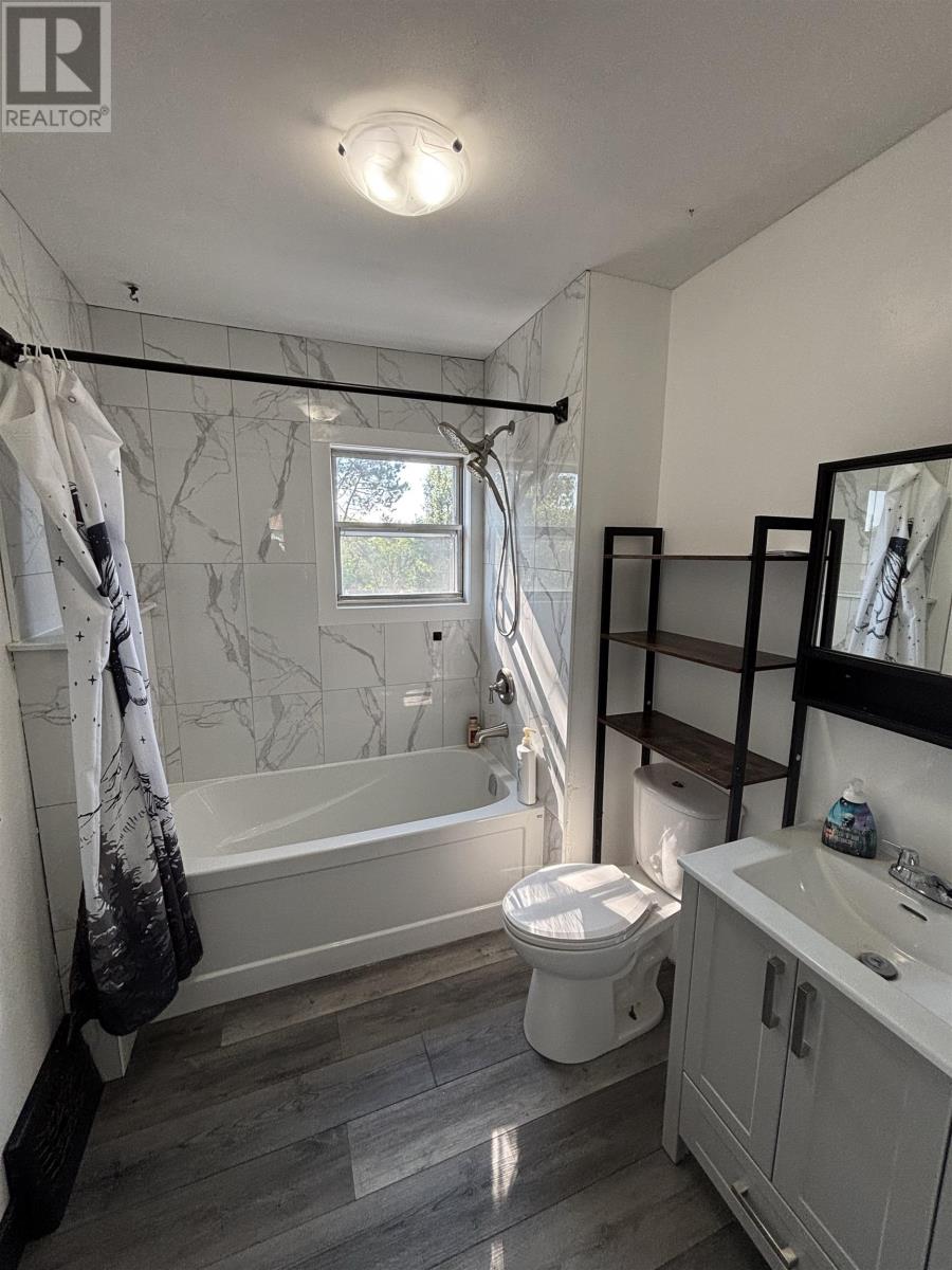 9 Ruttan St. - Image 17