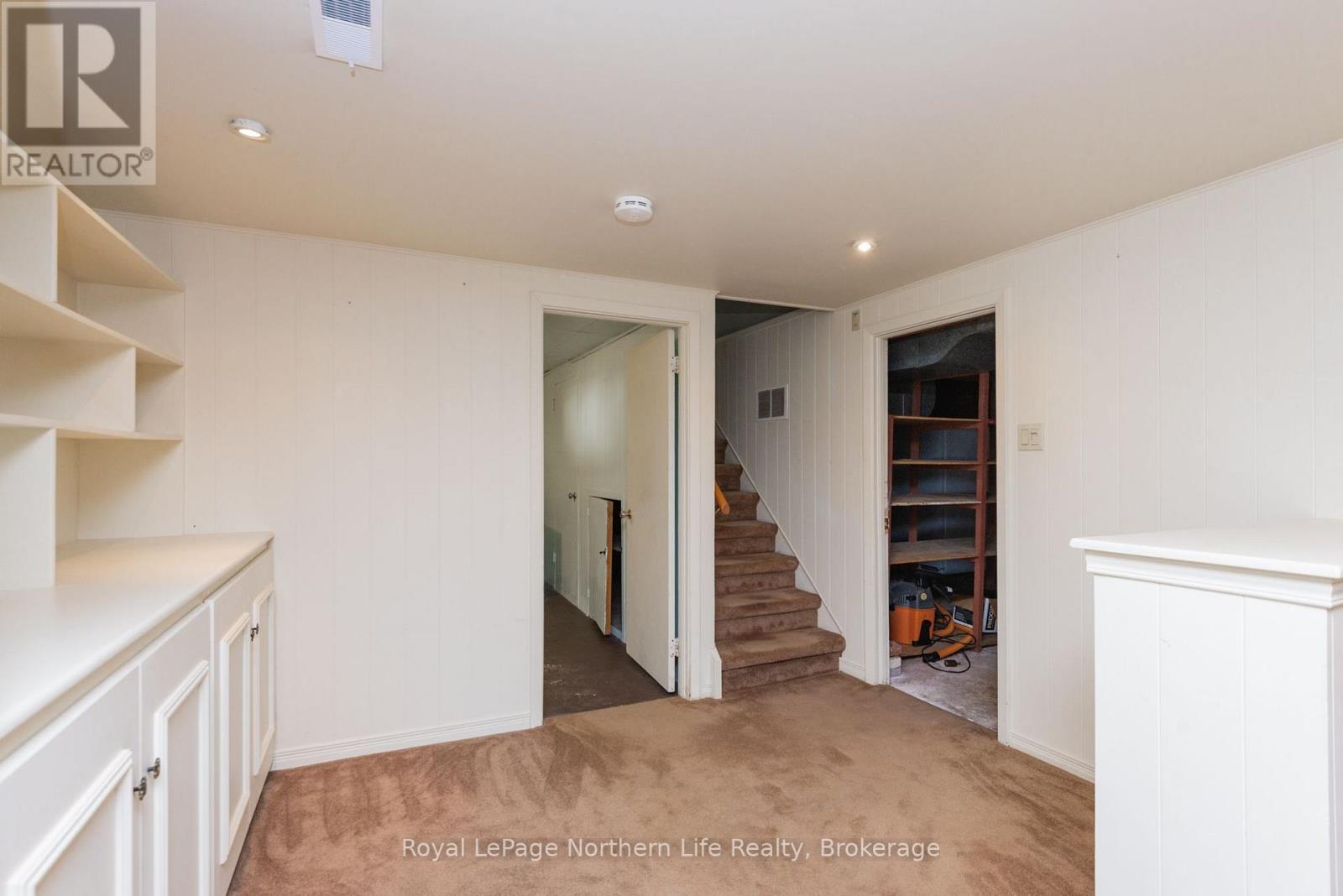 1319 CLARENCE STREET - Image 29