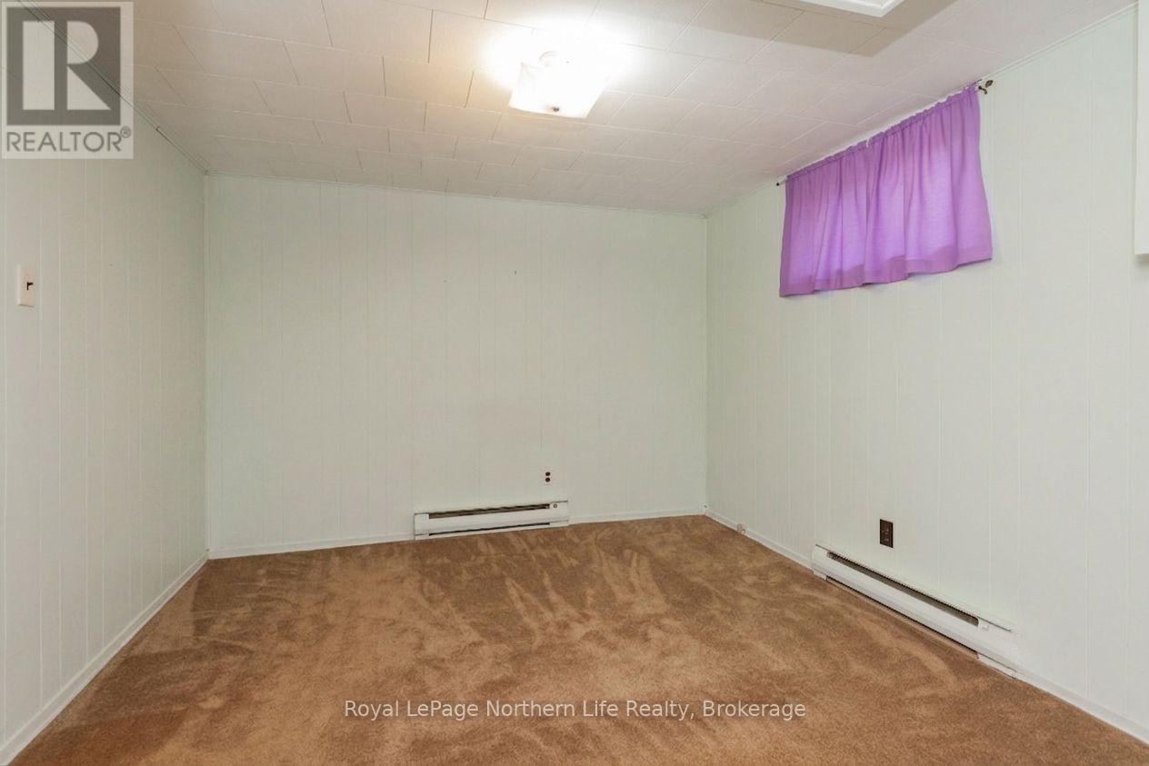 1319 CLARENCE STREET - Image 34