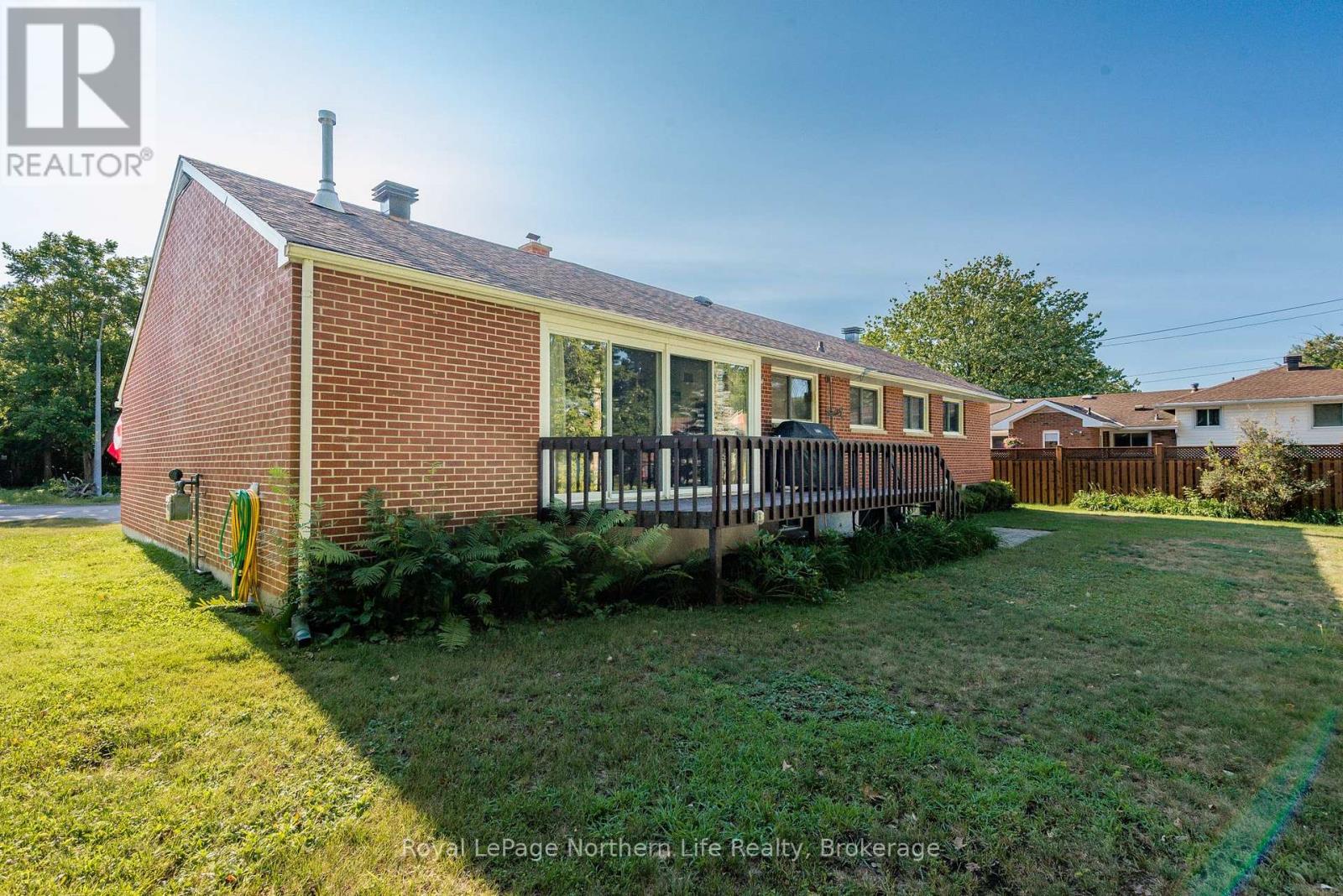 1319 CLARENCE STREET - Image 43