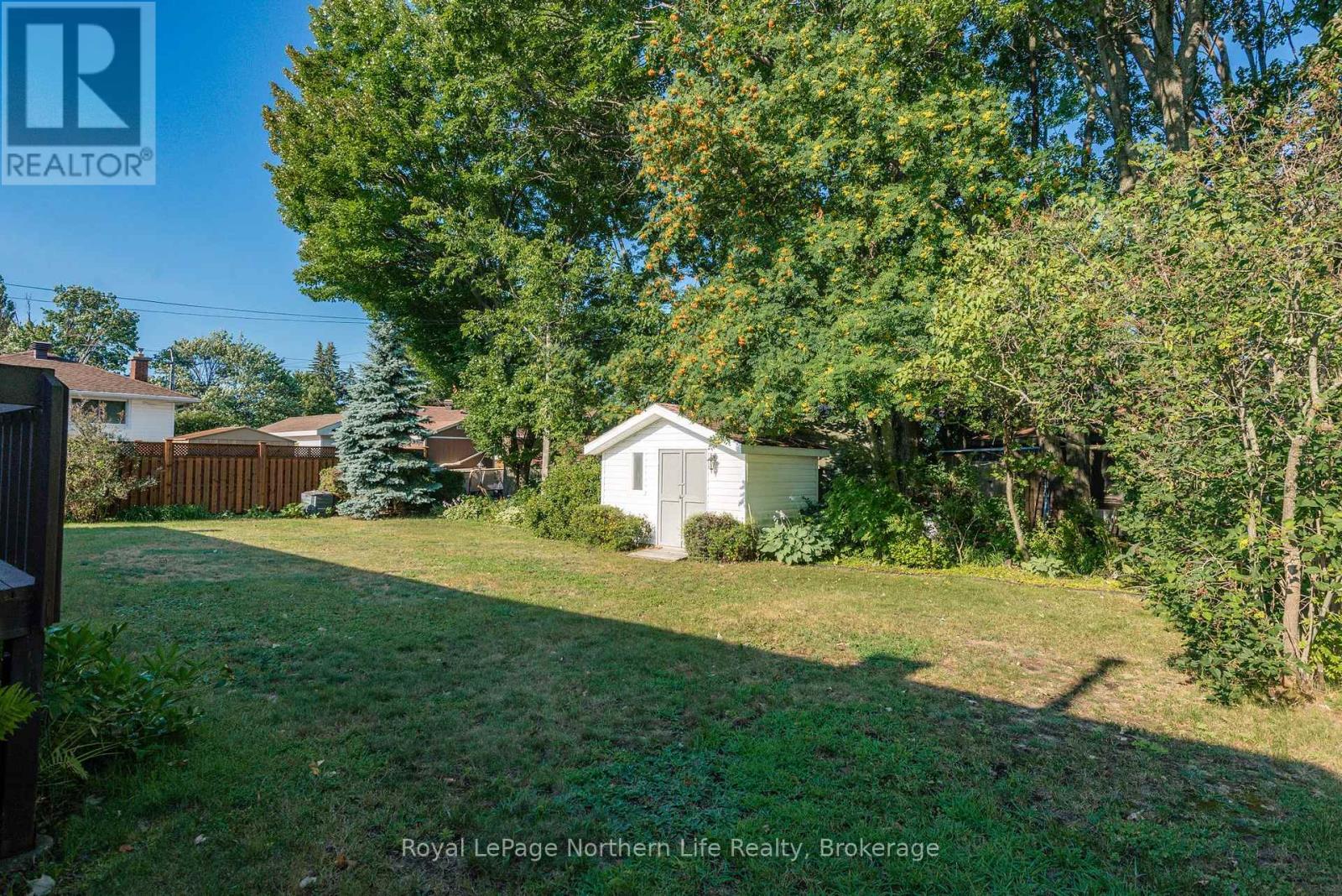 1319 CLARENCE STREET - 47