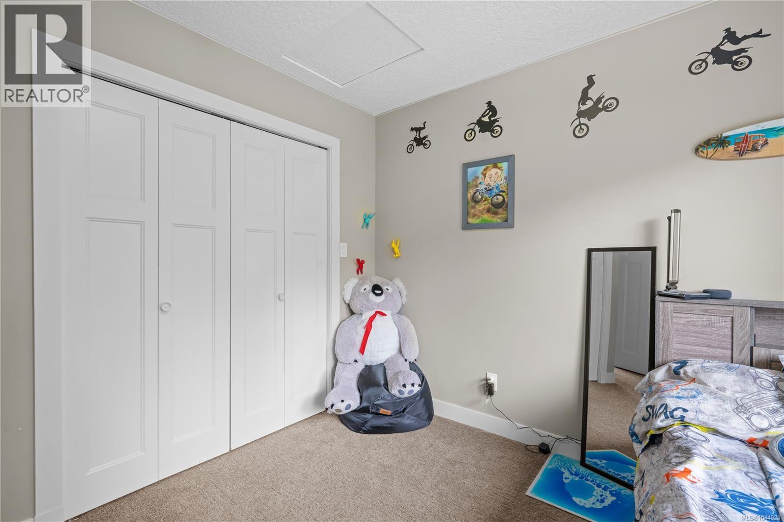 3638 Soren Pl - 40