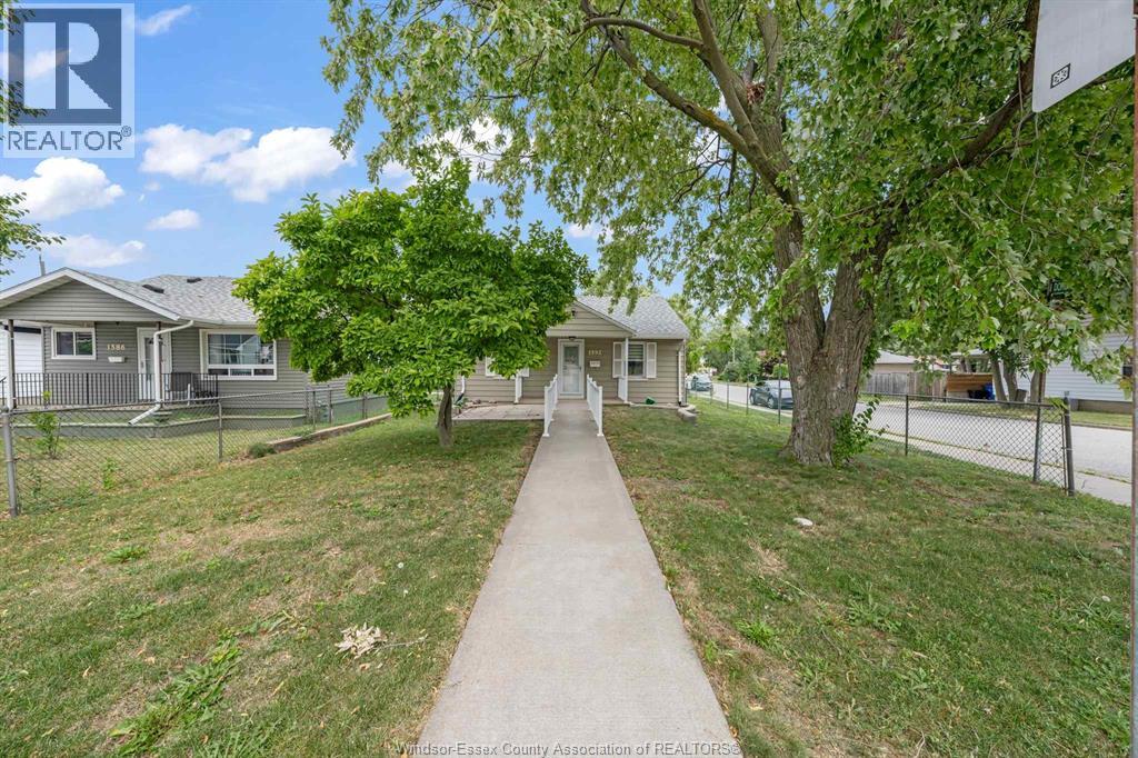 1592 Prince ROAD - 2
