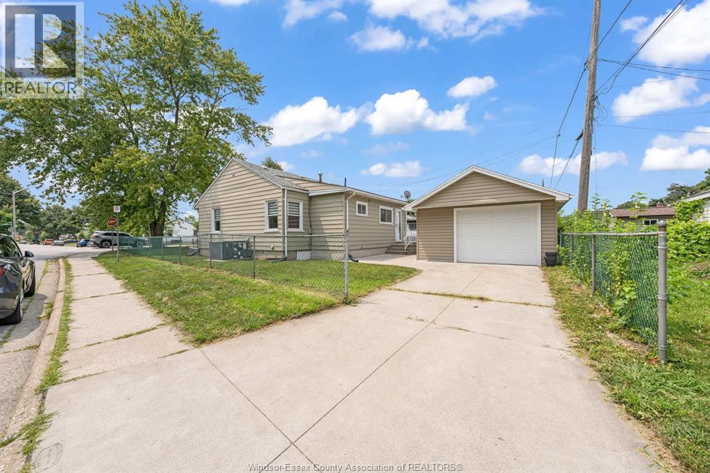 1592 Prince ROAD - Image 24