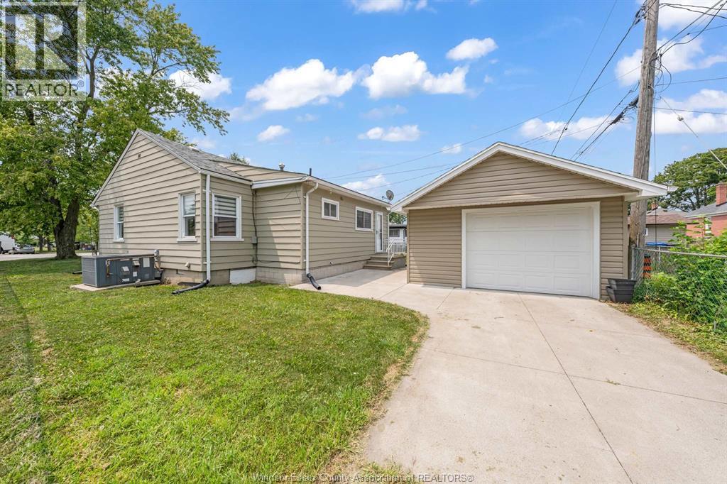 1592 Prince ROAD - Image 25
