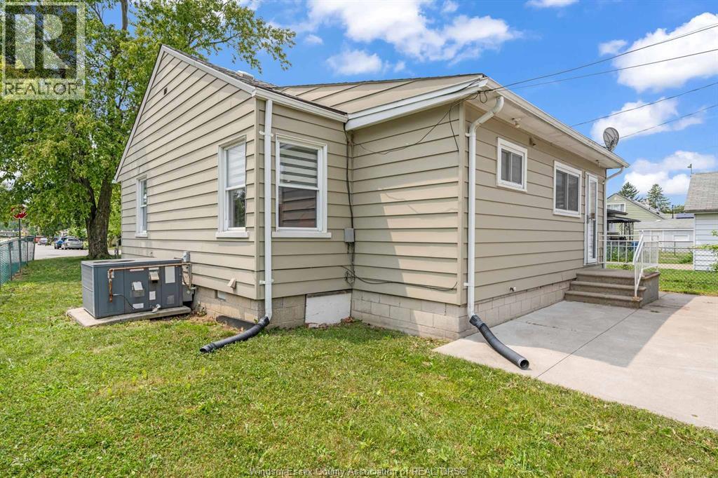 1592 Prince ROAD - Image 26