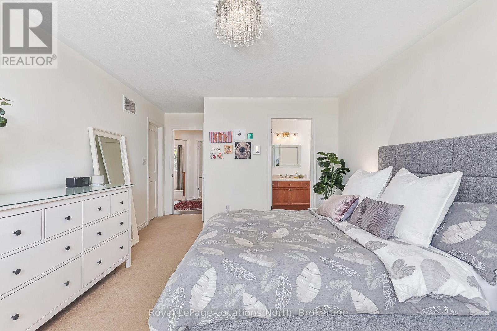 65 CONNOR AVENUE - Image 20