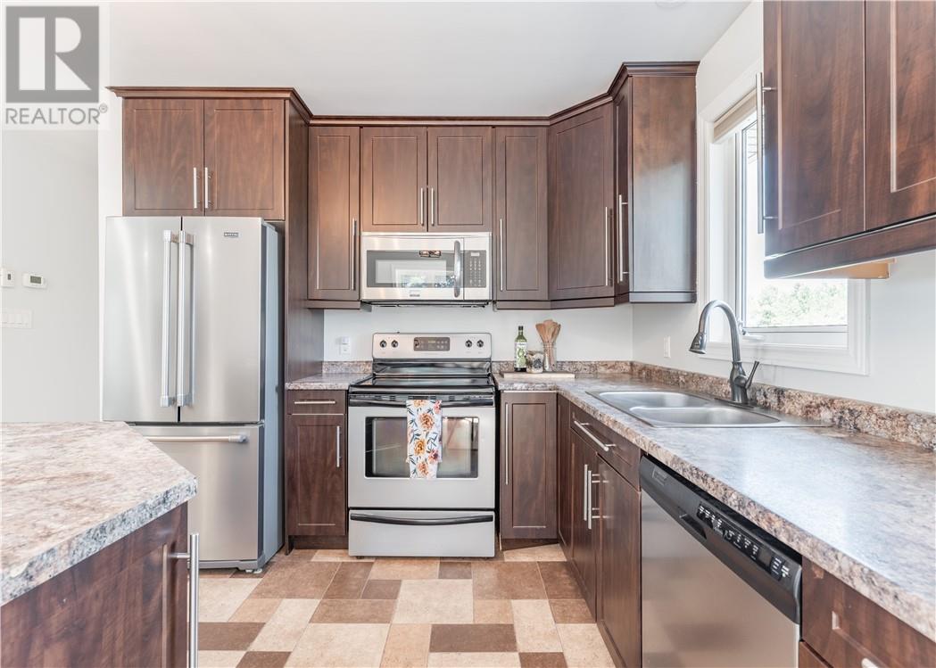 48 Seguin Street - 11