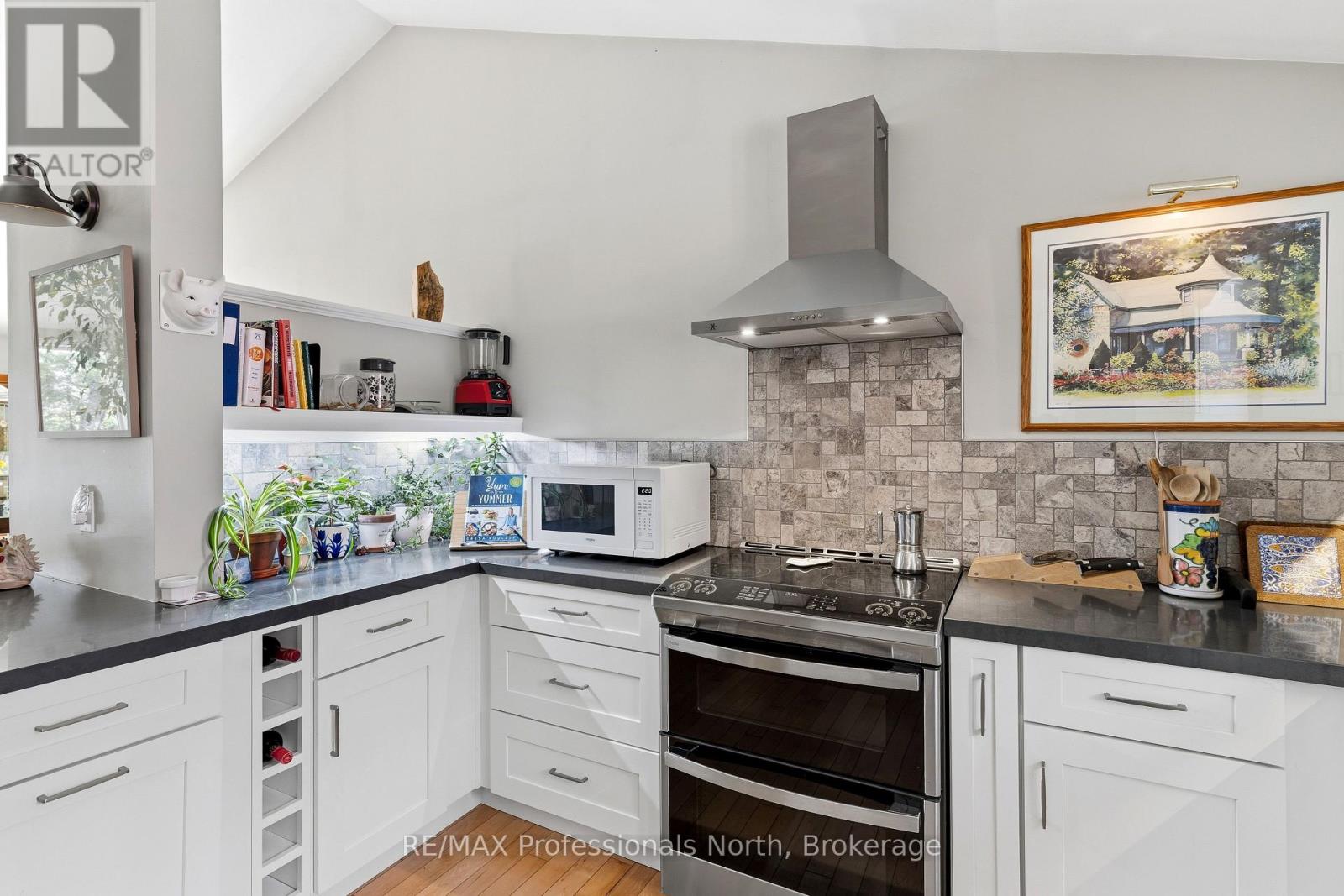 1048 ELK DRIVE - Image 20