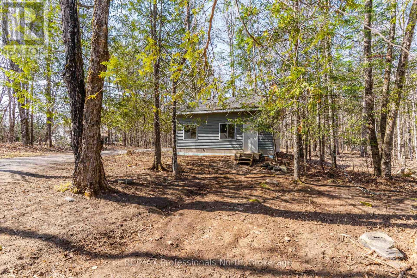 1048 ELK DRIVE - Image 38