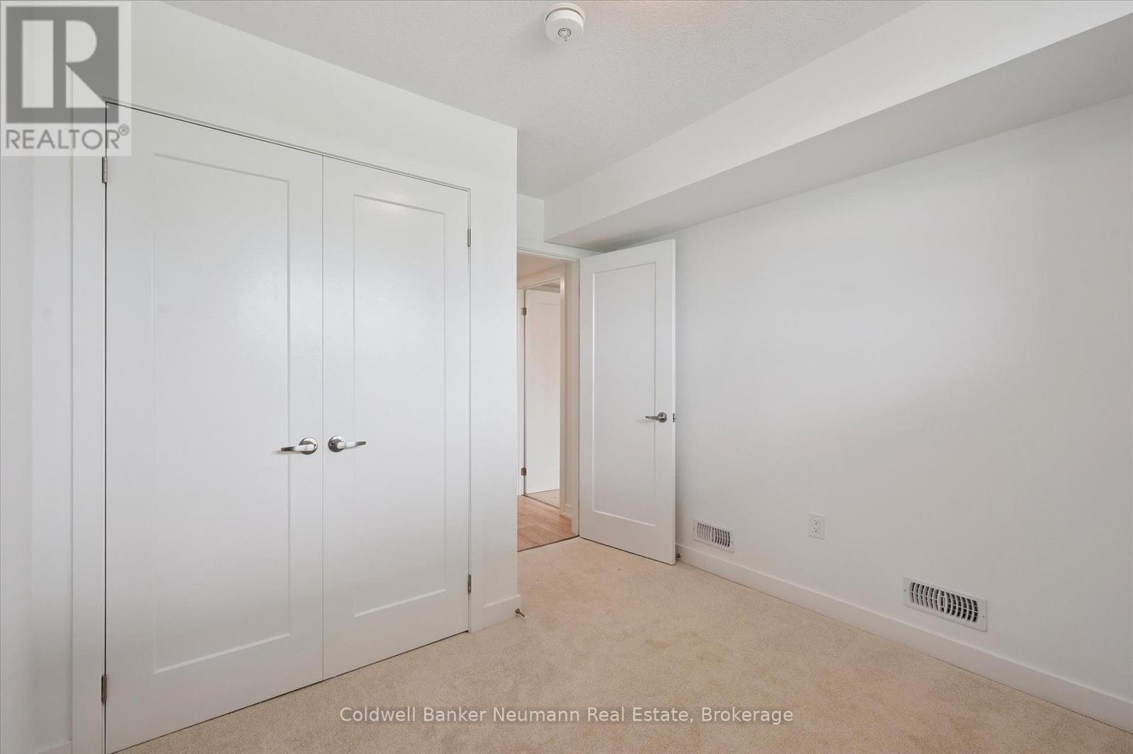 #25 940 ST DAVID STREET N - 10