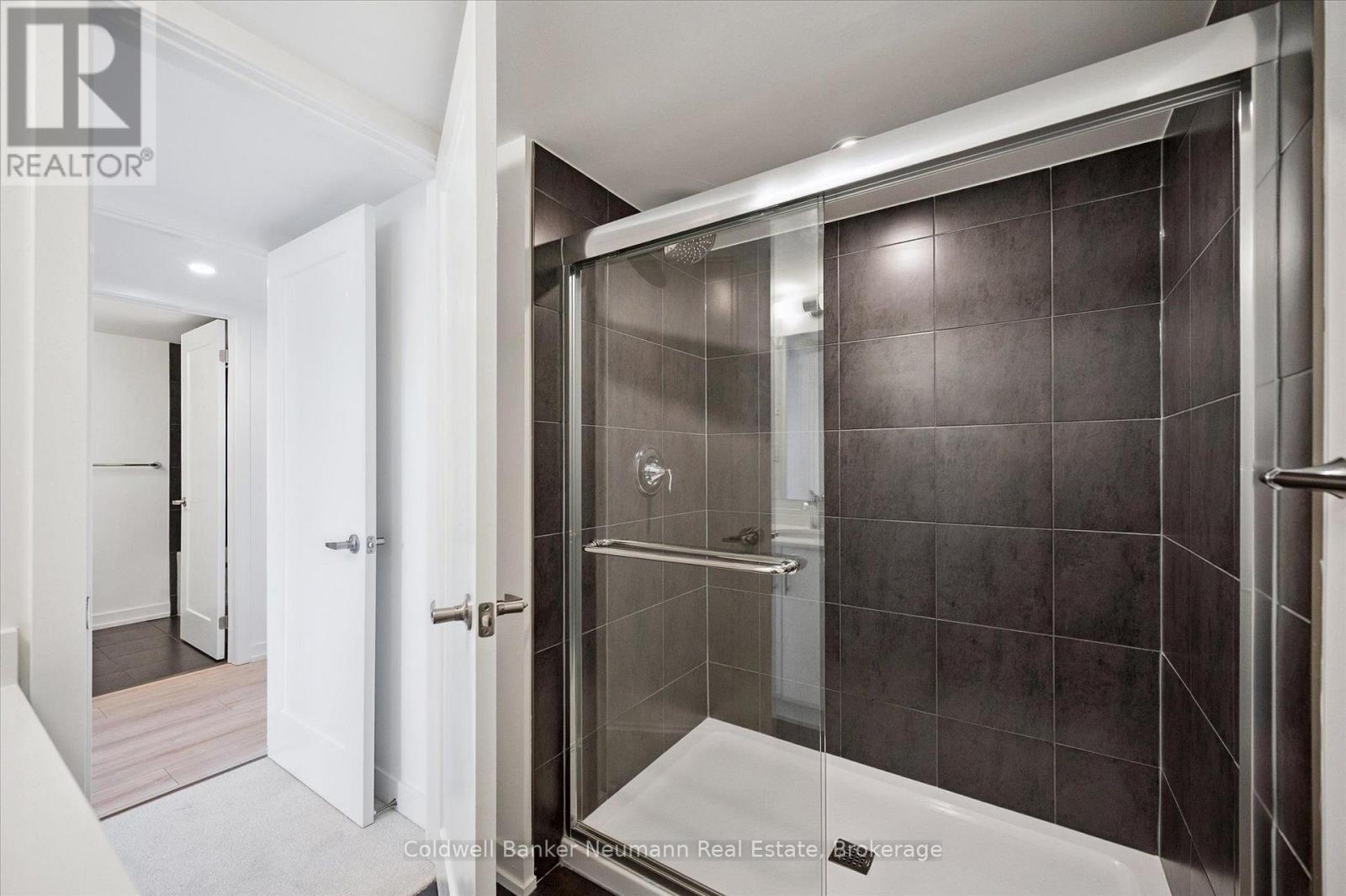 #25 940 ST DAVID STREET N - Image 16