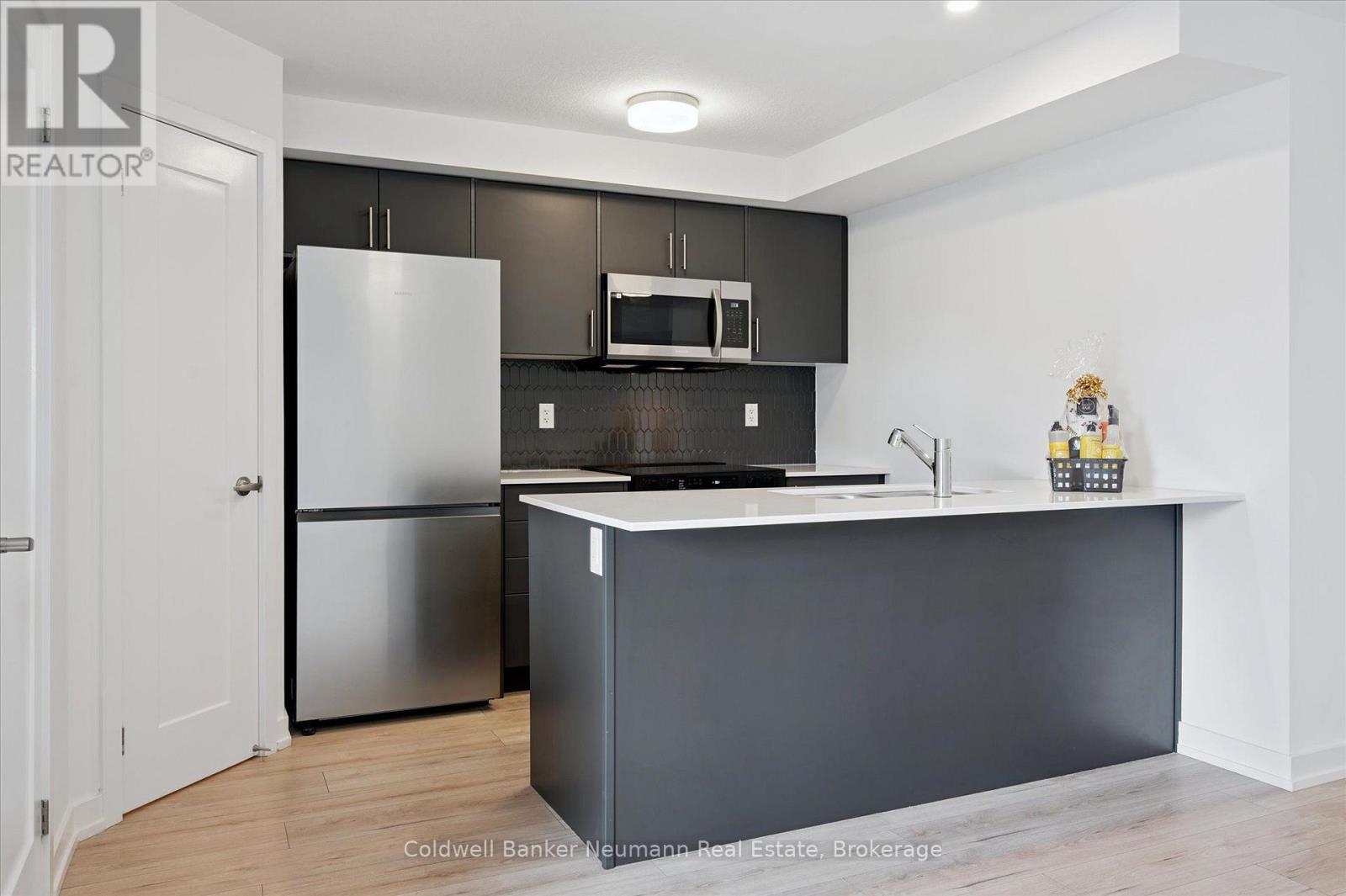 #25 940 ST DAVID STREET N - Image 4