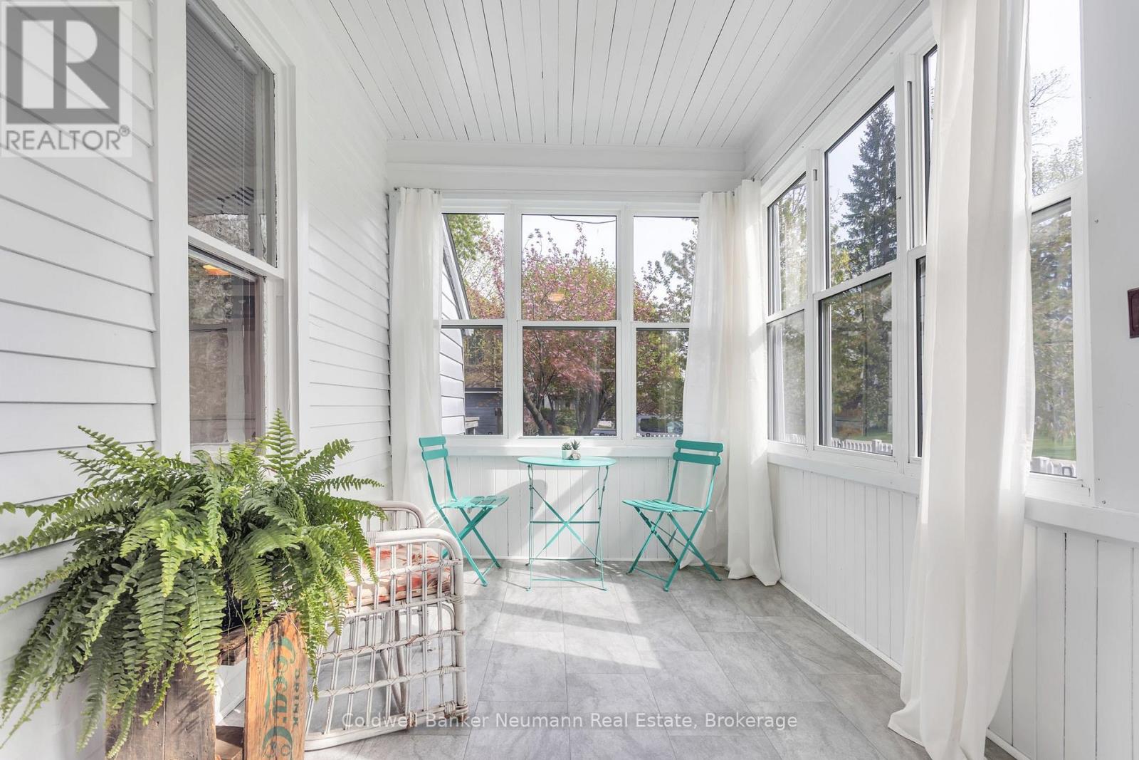 59 WASHINGTON GRAND AVENUE - 21