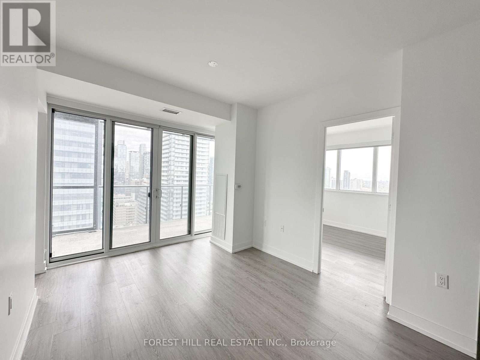 2505 - 7 GRENVILLE STREET
