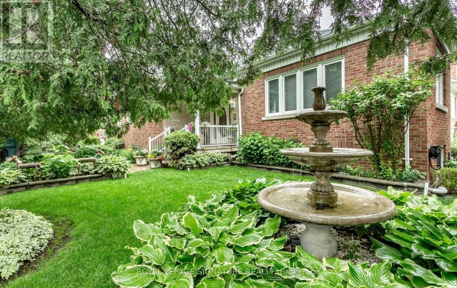 2 HILLCREST DRIVE