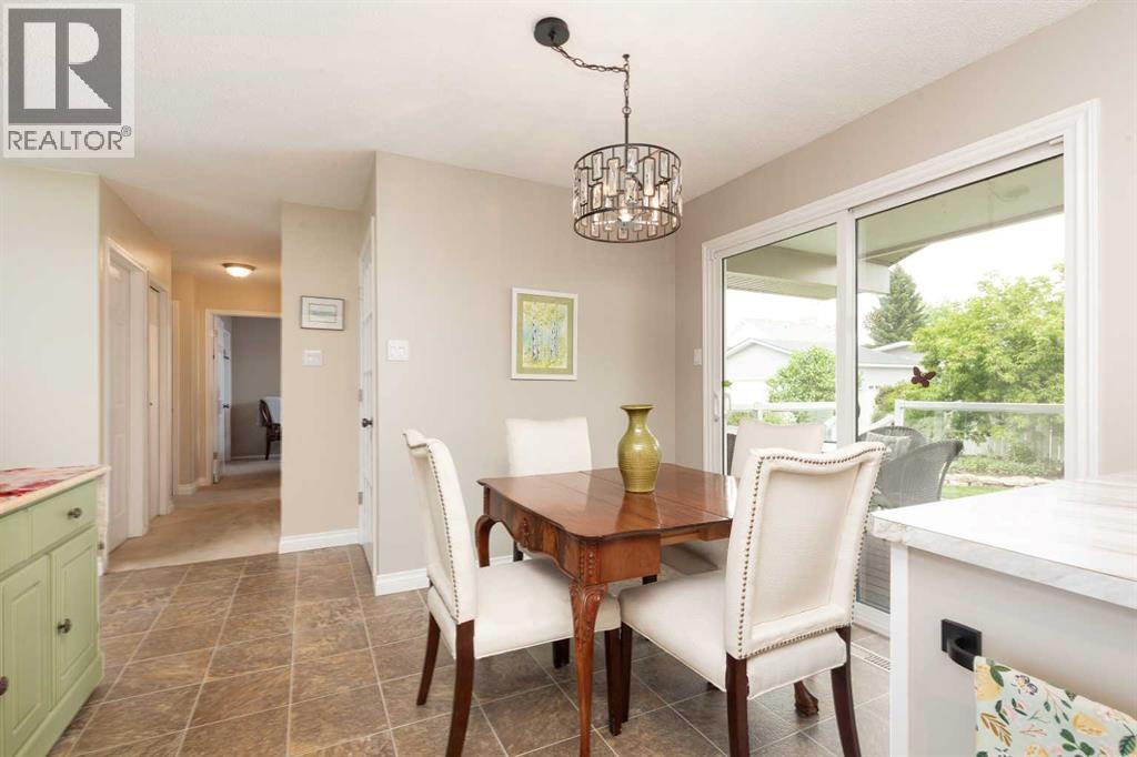 10 Seneca Place W - 7