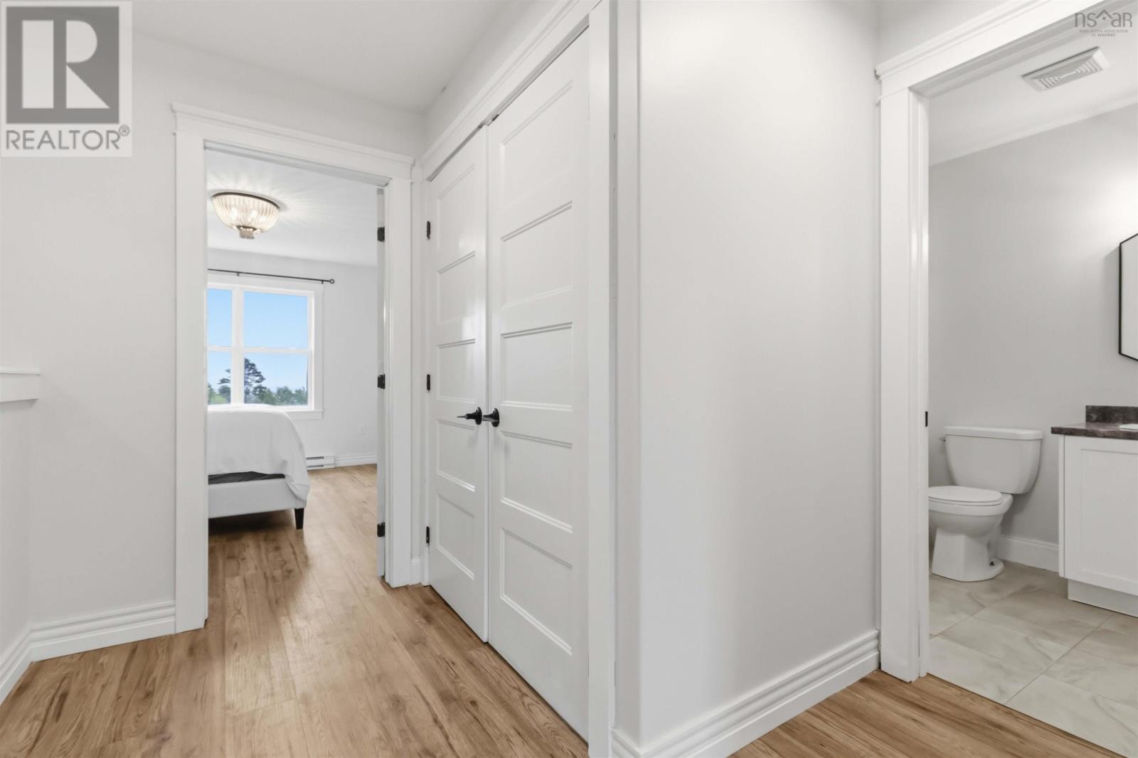 Property 22 of 48 of 199 Darlington Drive