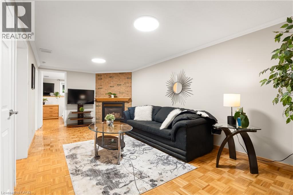 559 HALBERSTADT Circle - Image 31