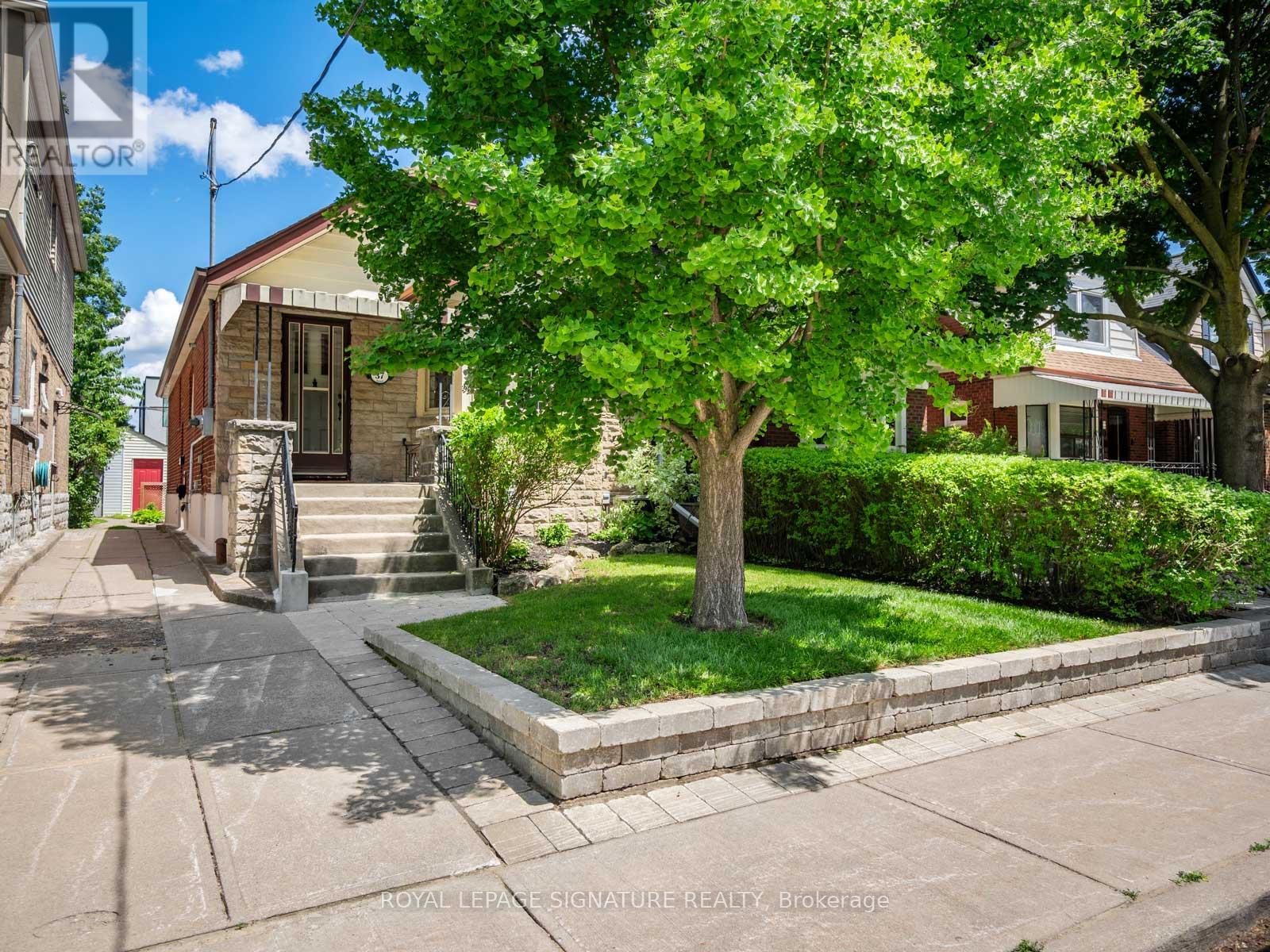 37 CHILTON ROAD - 31