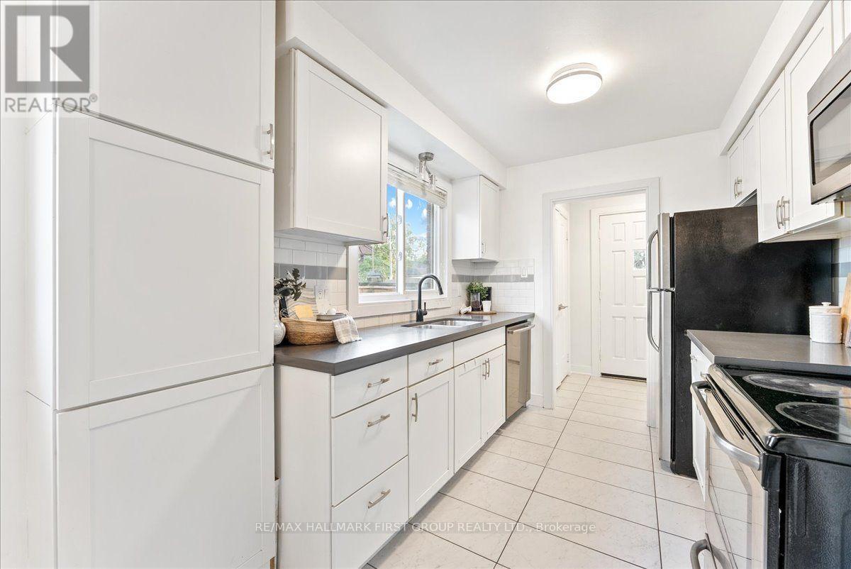721 LEASIDE STREET - Image 11
