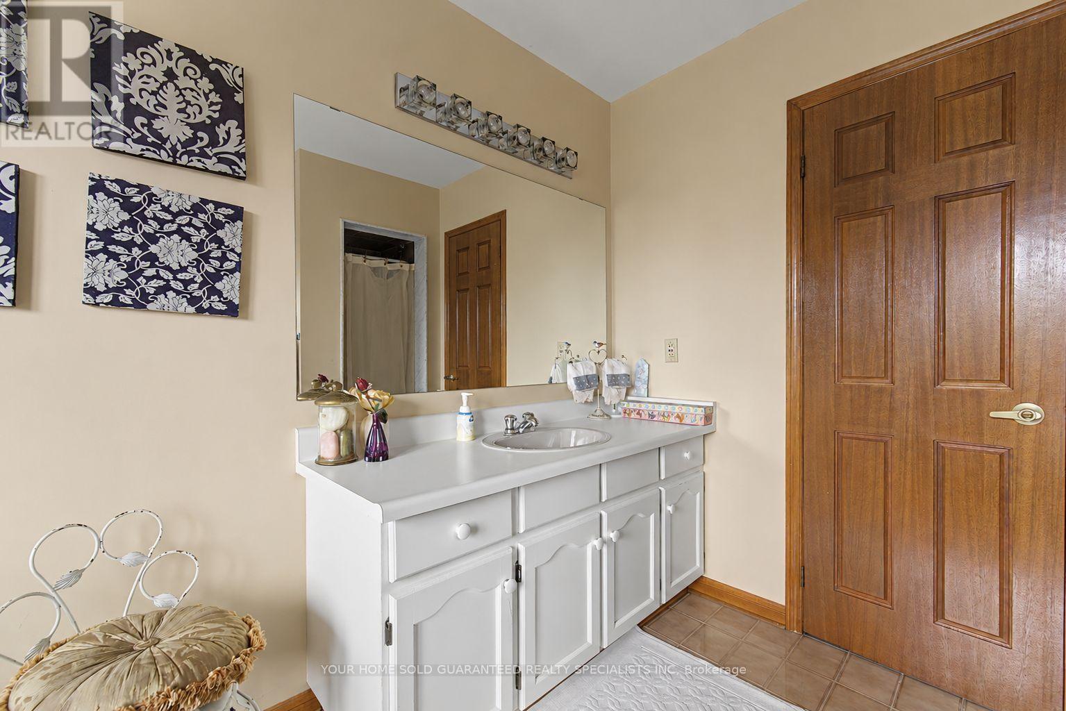 265 DANTE COURT - 19