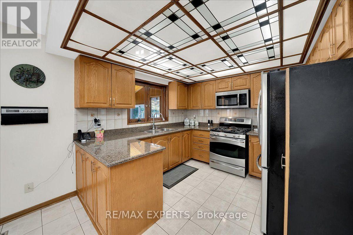 5 JORDANA DRIVE - 14