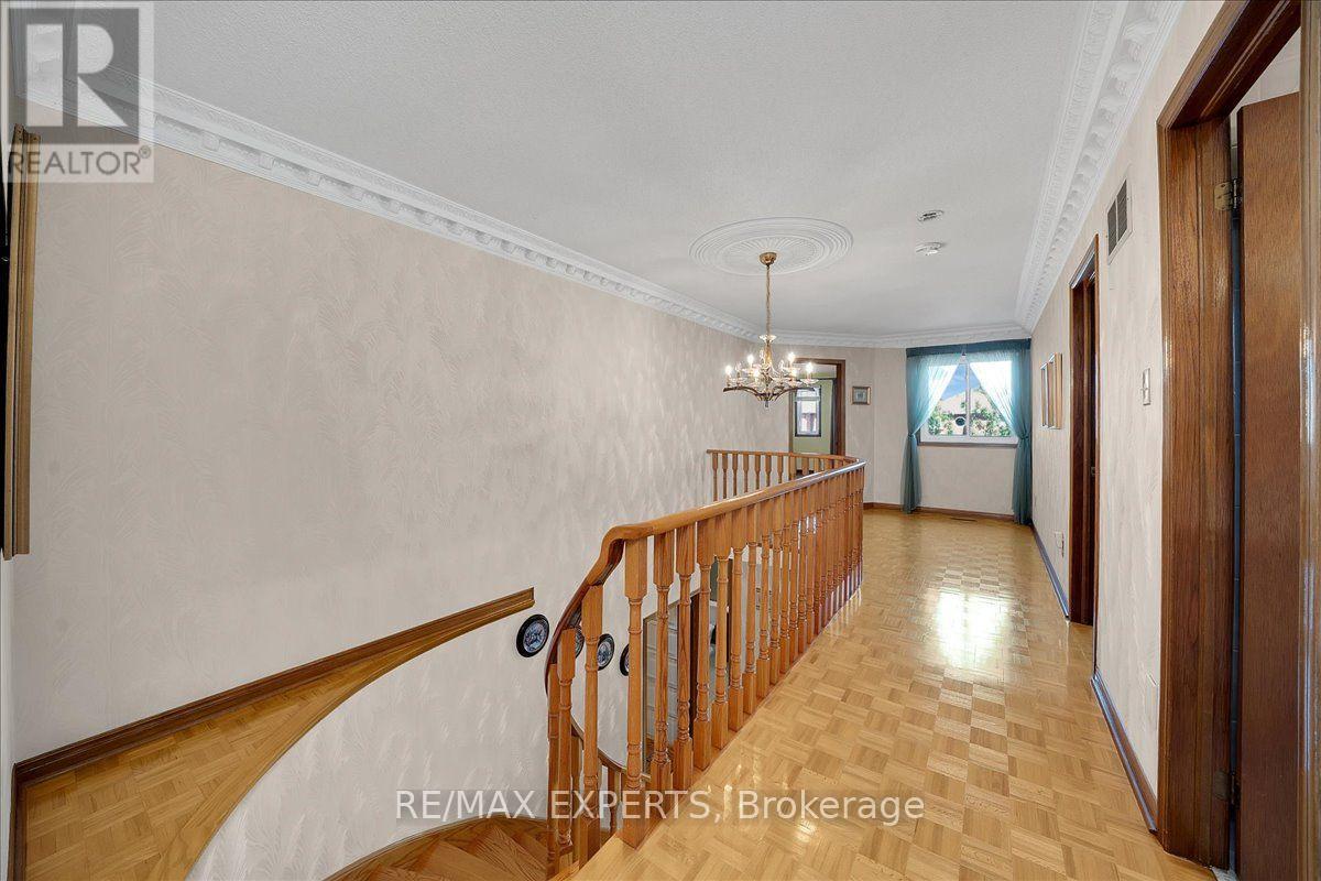 5 JORDANA DRIVE - 24